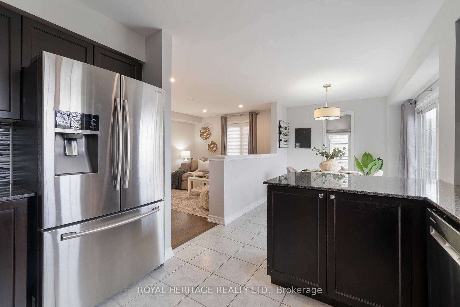 Photo 10 of 127 Honeyman Drive, Clarington, Bowmanville — HOMEH