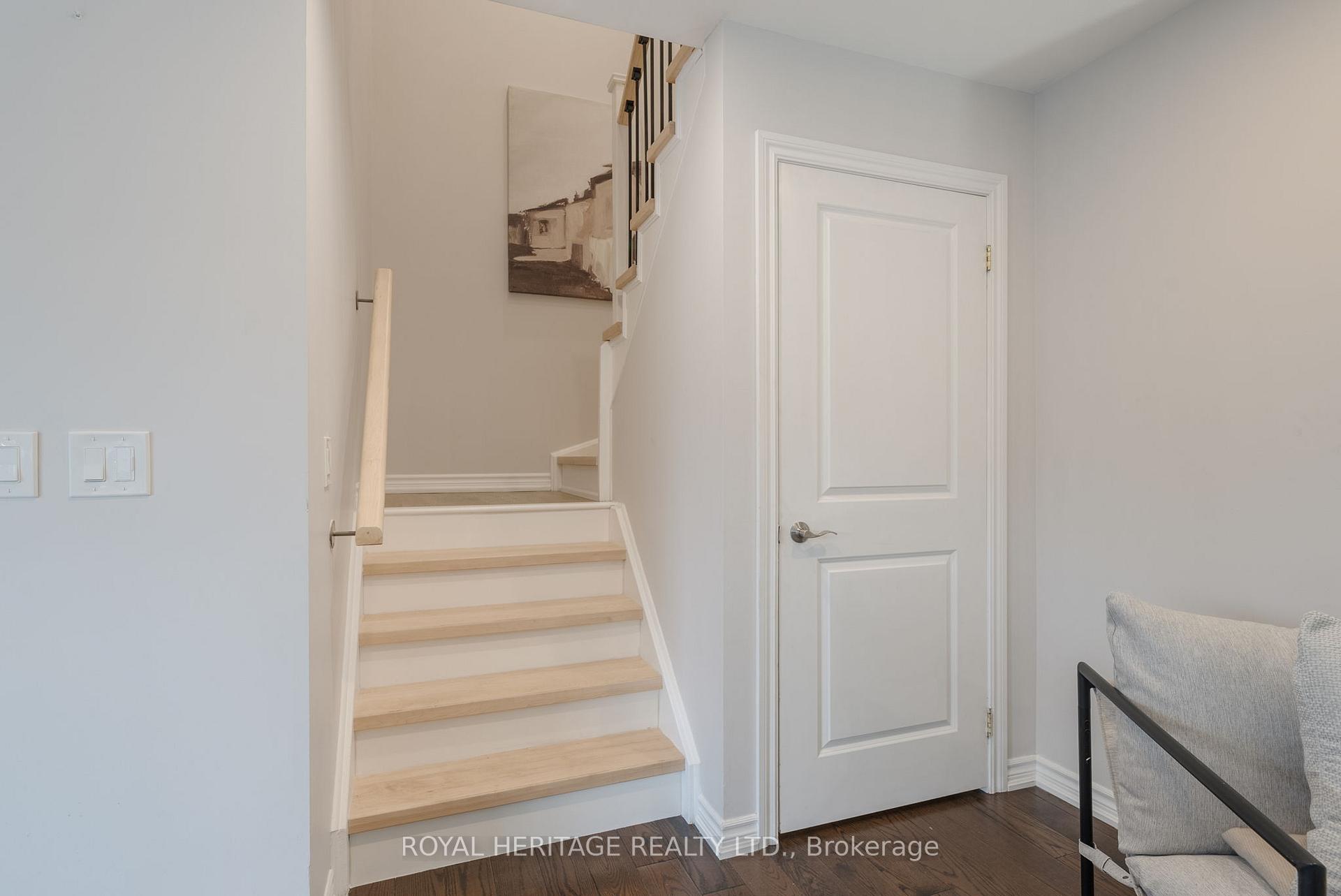 Photo 12 of 127 Honeyman Drive, Clarington, Bowmanville — HOMEH