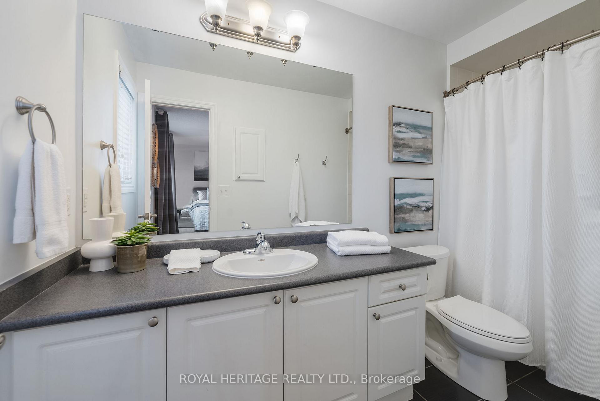 Photo 16 of 127 Honeyman Drive, Clarington, Bowmanville — HOMEH