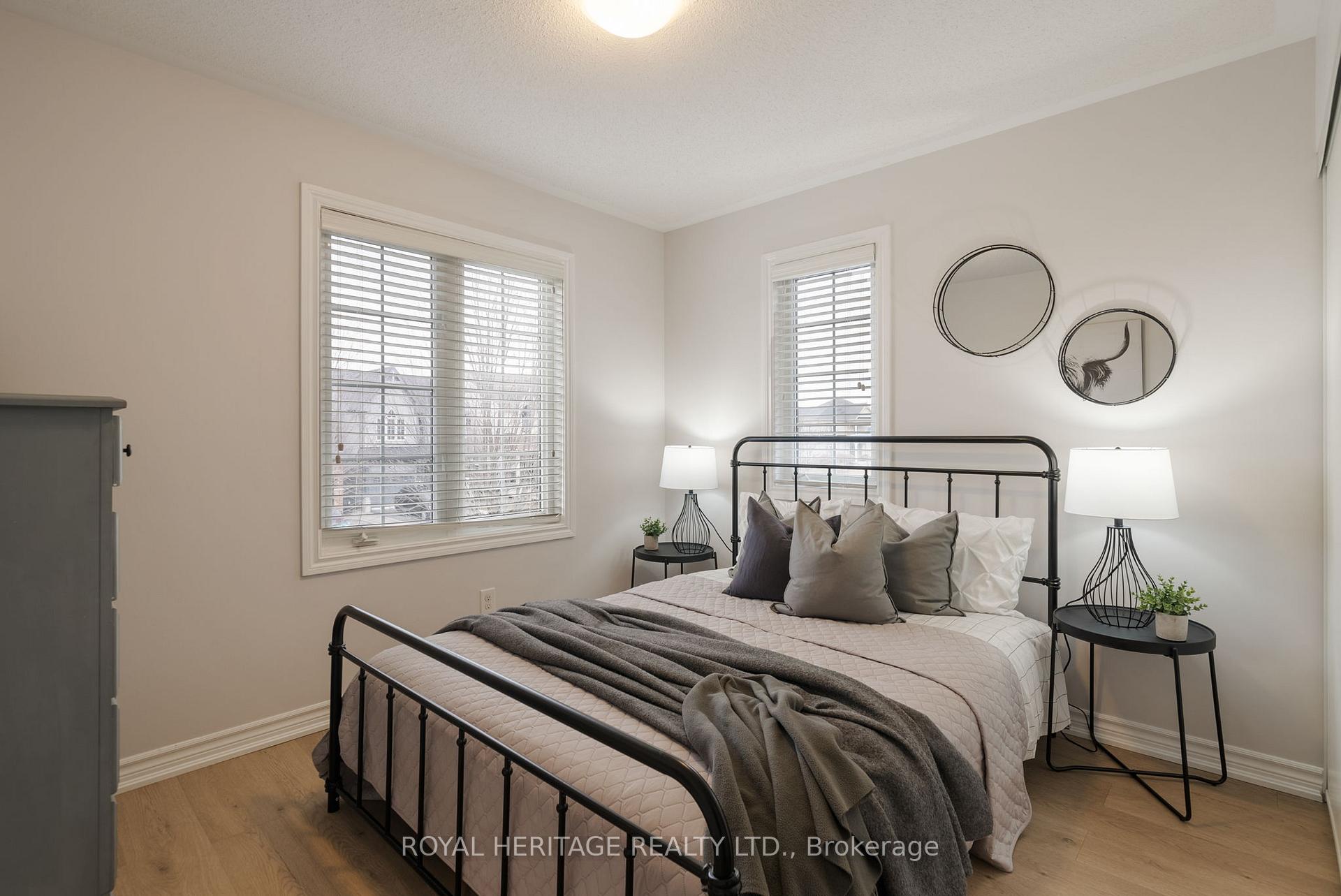 Photo 17 of 127 Honeyman Drive, Clarington, Bowmanville — HOMEH
