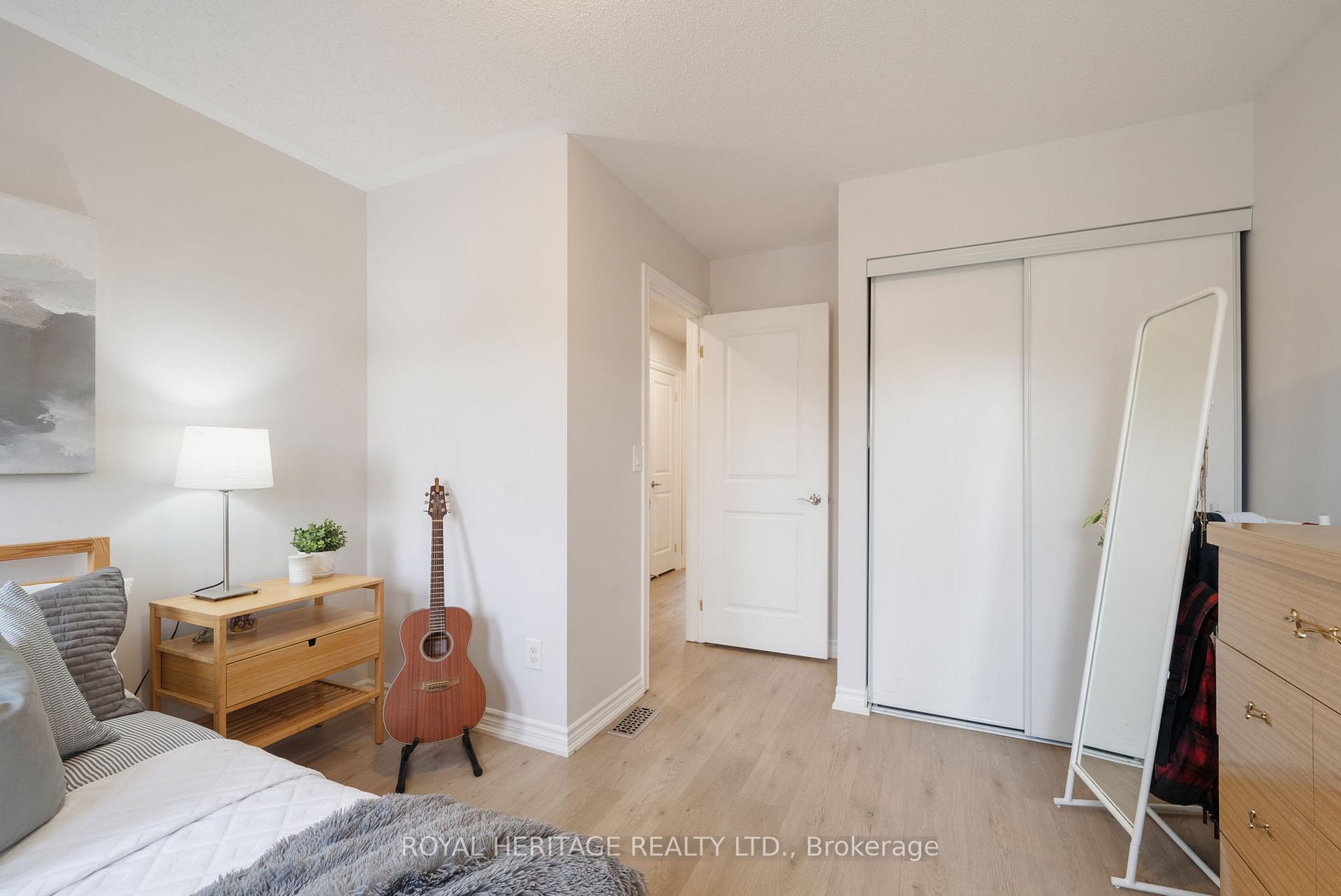 Photo 22 of 127 Honeyman Drive, Clarington, Bowmanville — HOMEH