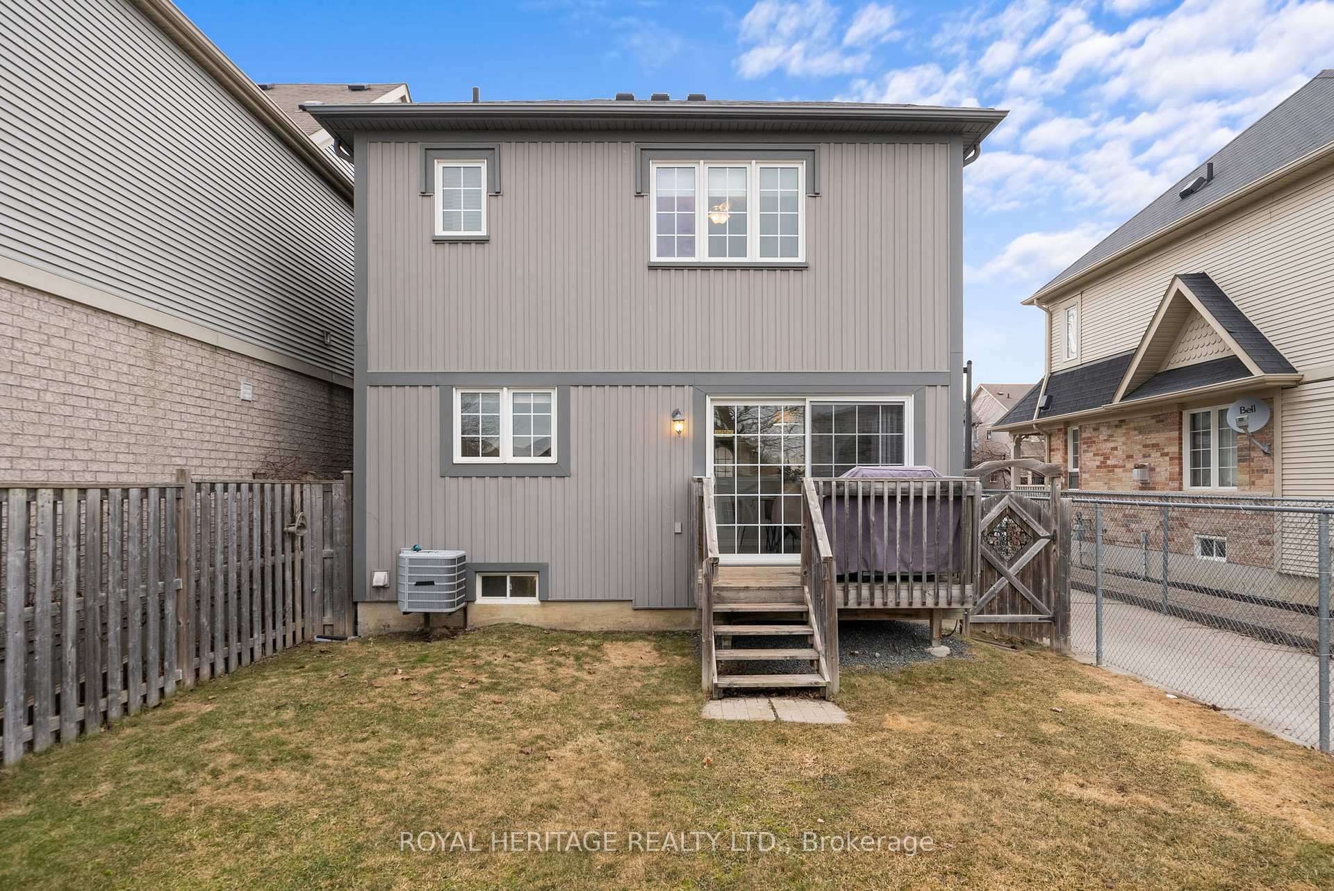 Photo 23 of 127 Honeyman Drive, Clarington, Bowmanville — HOMEH