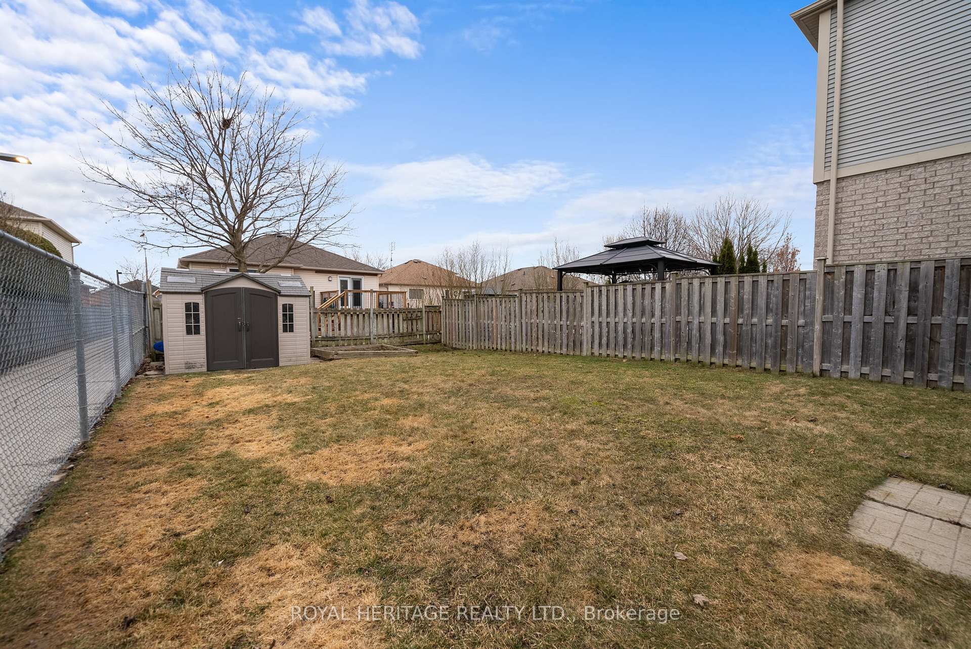 Photo 24 of 127 Honeyman Drive, Clarington, Bowmanville — HOMEH