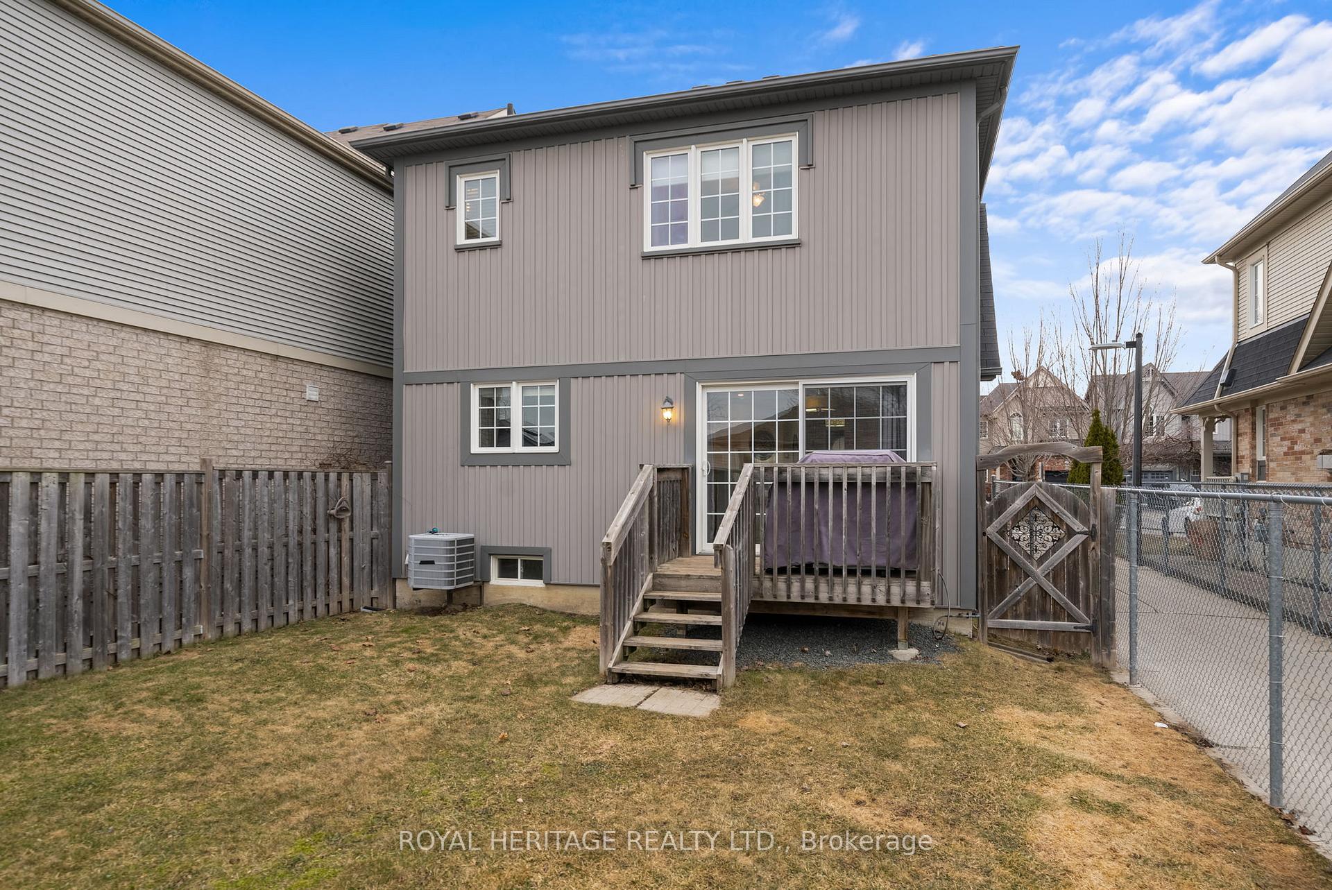 Photo 26 of 127 Honeyman Drive, Clarington, Bowmanville — HOMEH