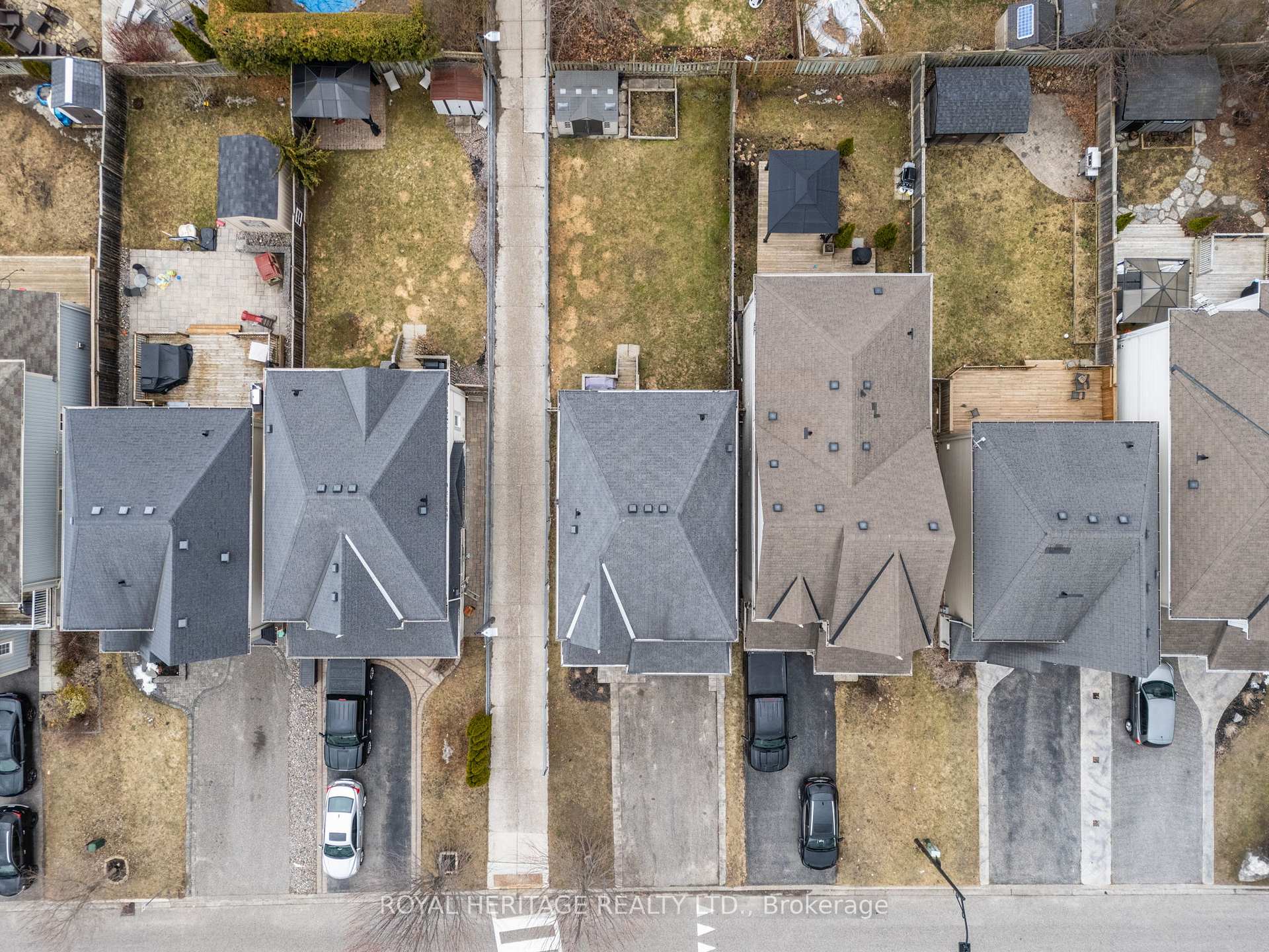 Photo 31 of 127 Honeyman Drive, Clarington, Bowmanville — HOMEH