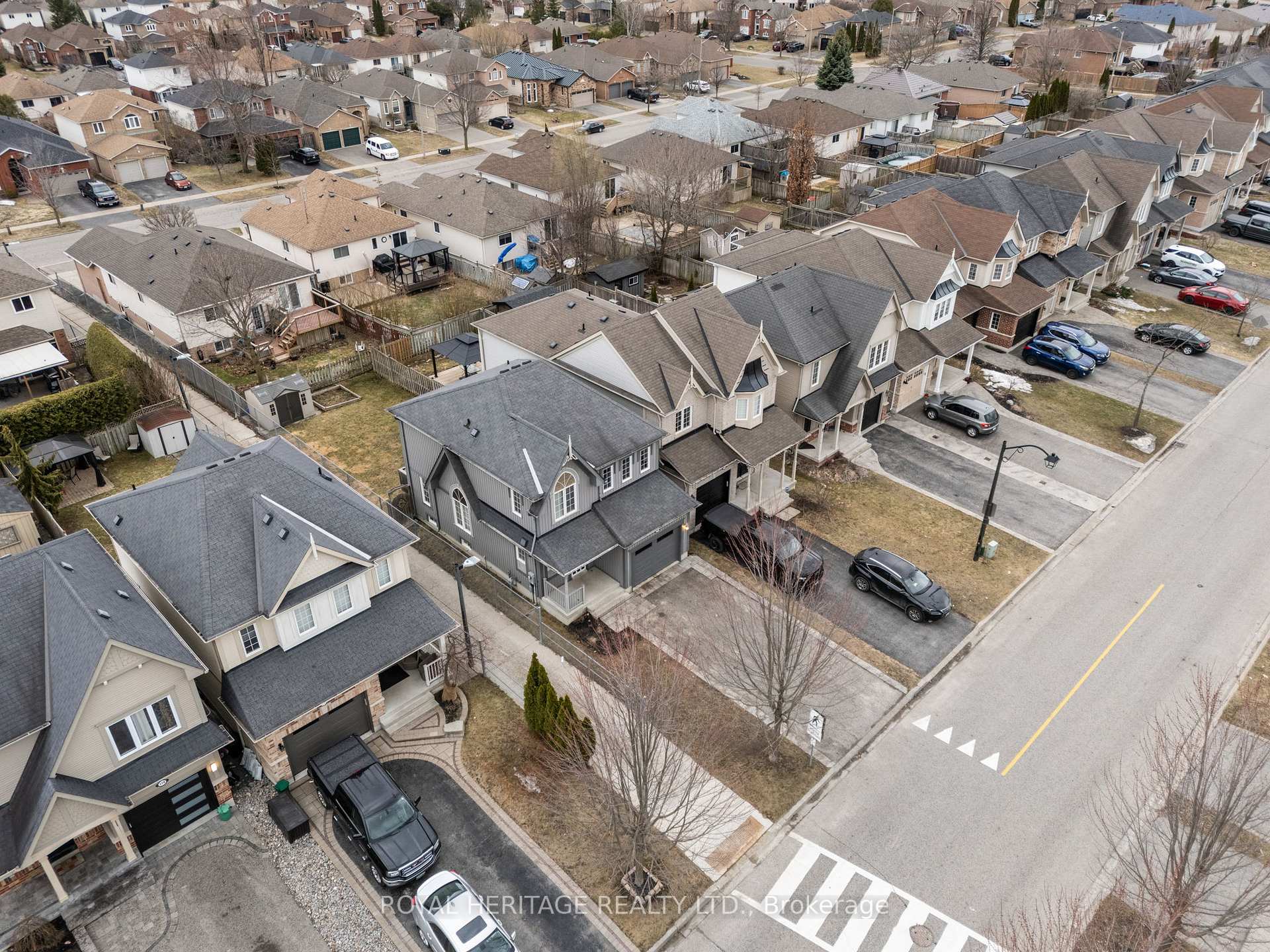Photo 34 of 127 Honeyman Drive, Clarington, Bowmanville — HOMEH