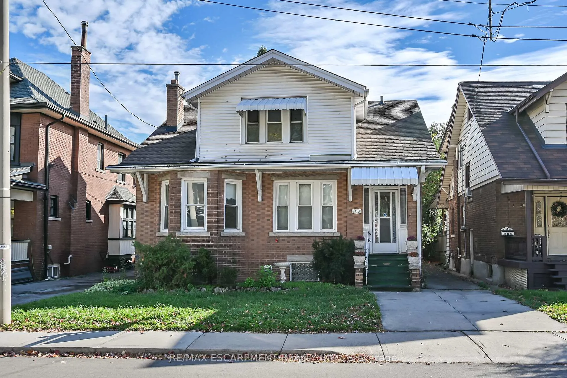 Photo 2 of 103 Leinster Avenue S, Hamilton, Stipley — HOMEH