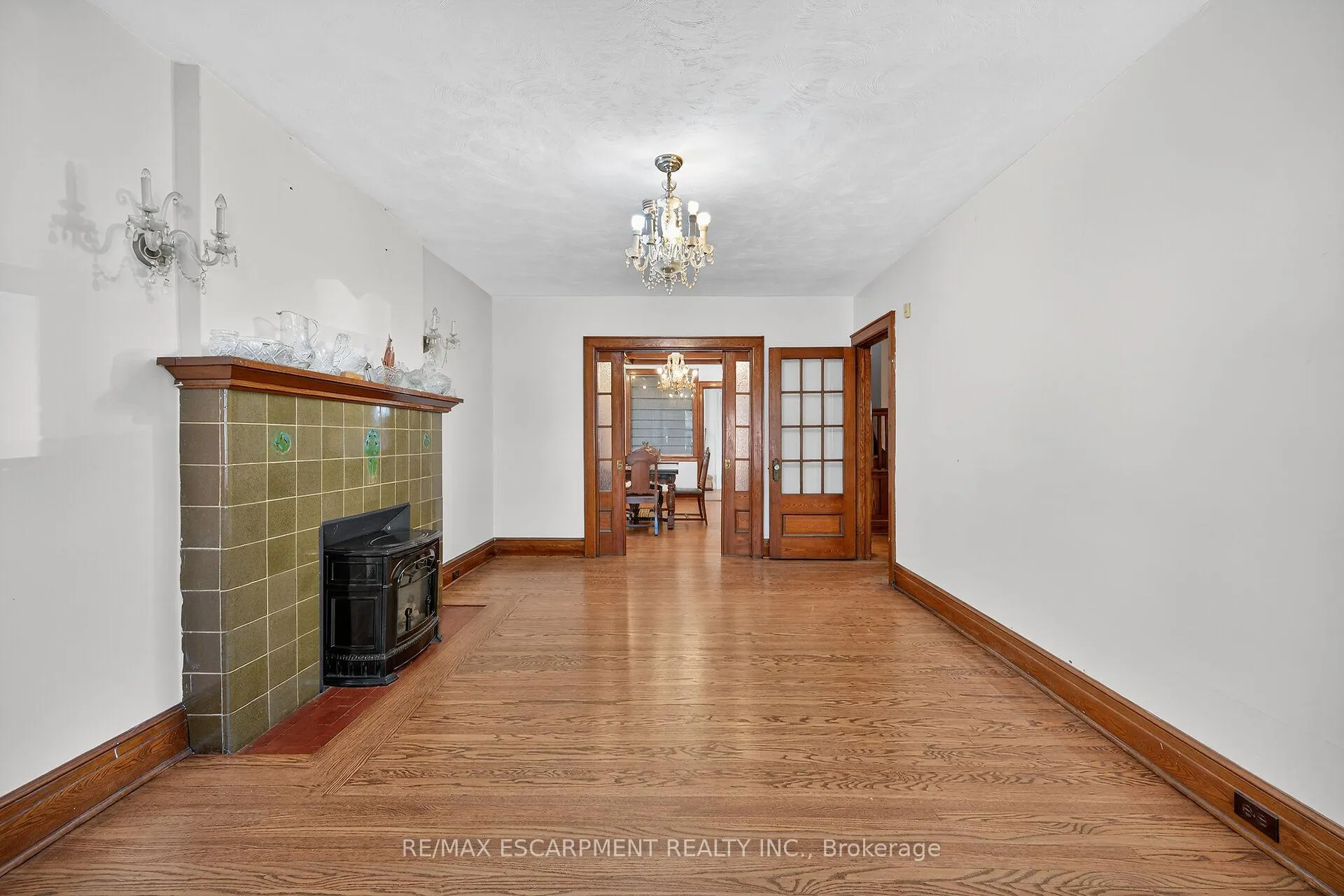 Photo 12 of 103 Leinster Avenue S, Hamilton, Stipley — HOMEH
