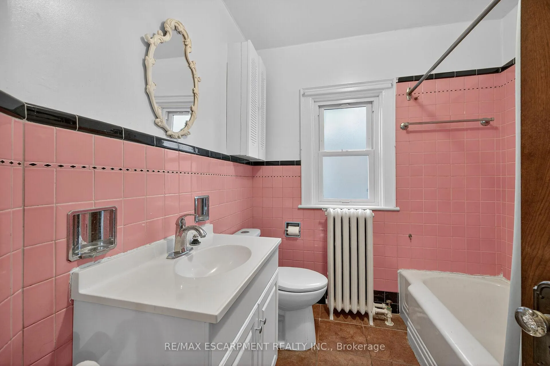 Photo 22 of 103 Leinster Avenue S, Hamilton, Stipley — HOMEH