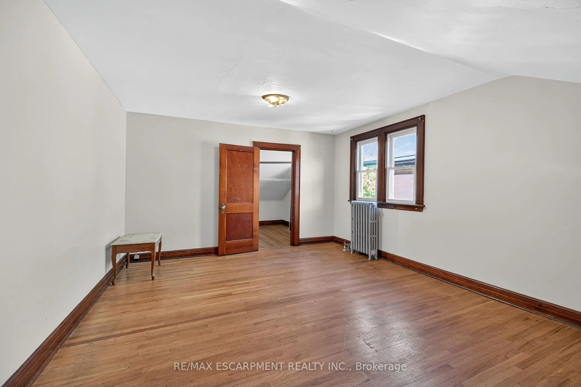 Photo 23 of 103 Leinster Avenue S, Hamilton, Stipley — HOMEH