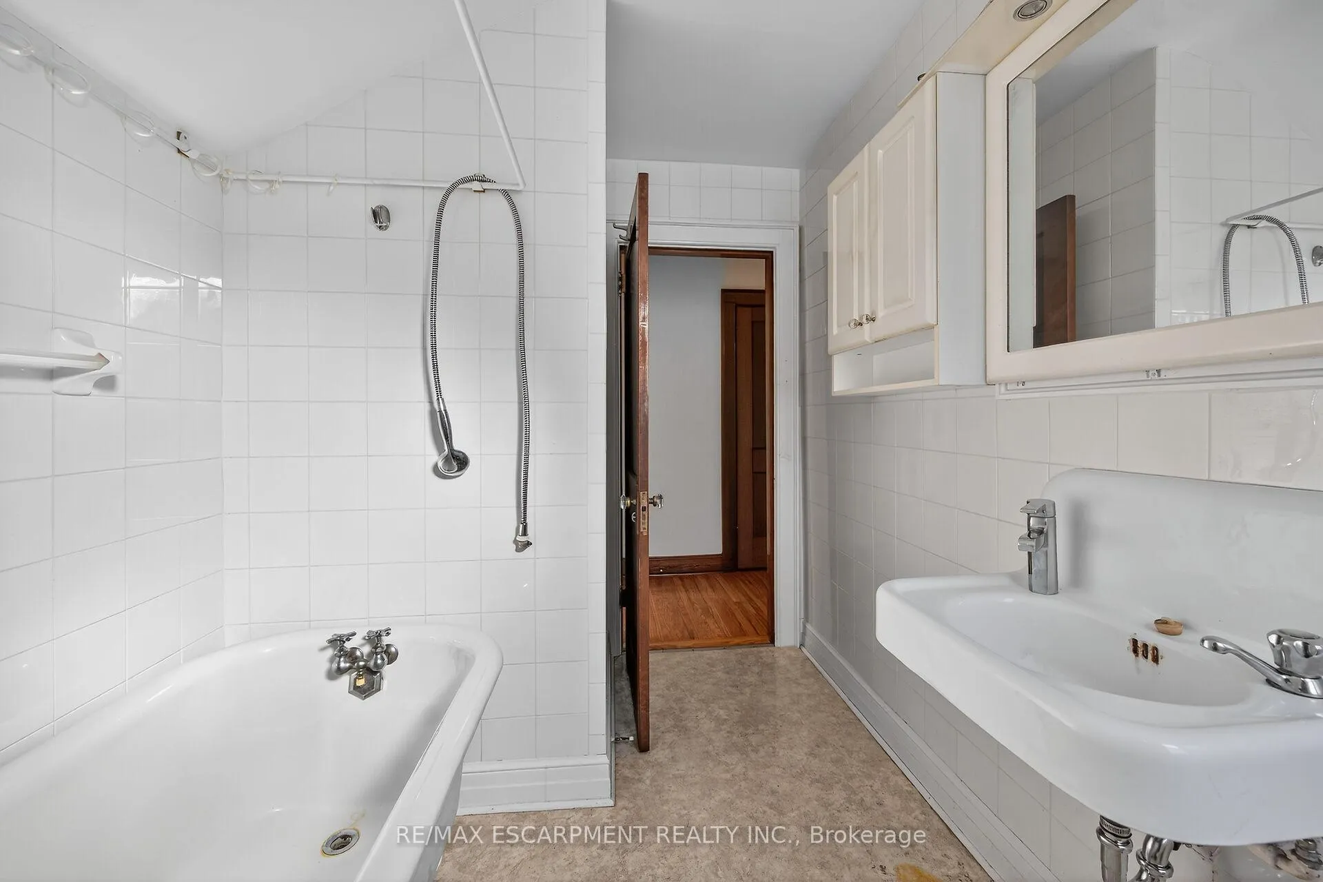 Photo 28 of 103 Leinster Avenue S, Hamilton, Stipley — HOMEH