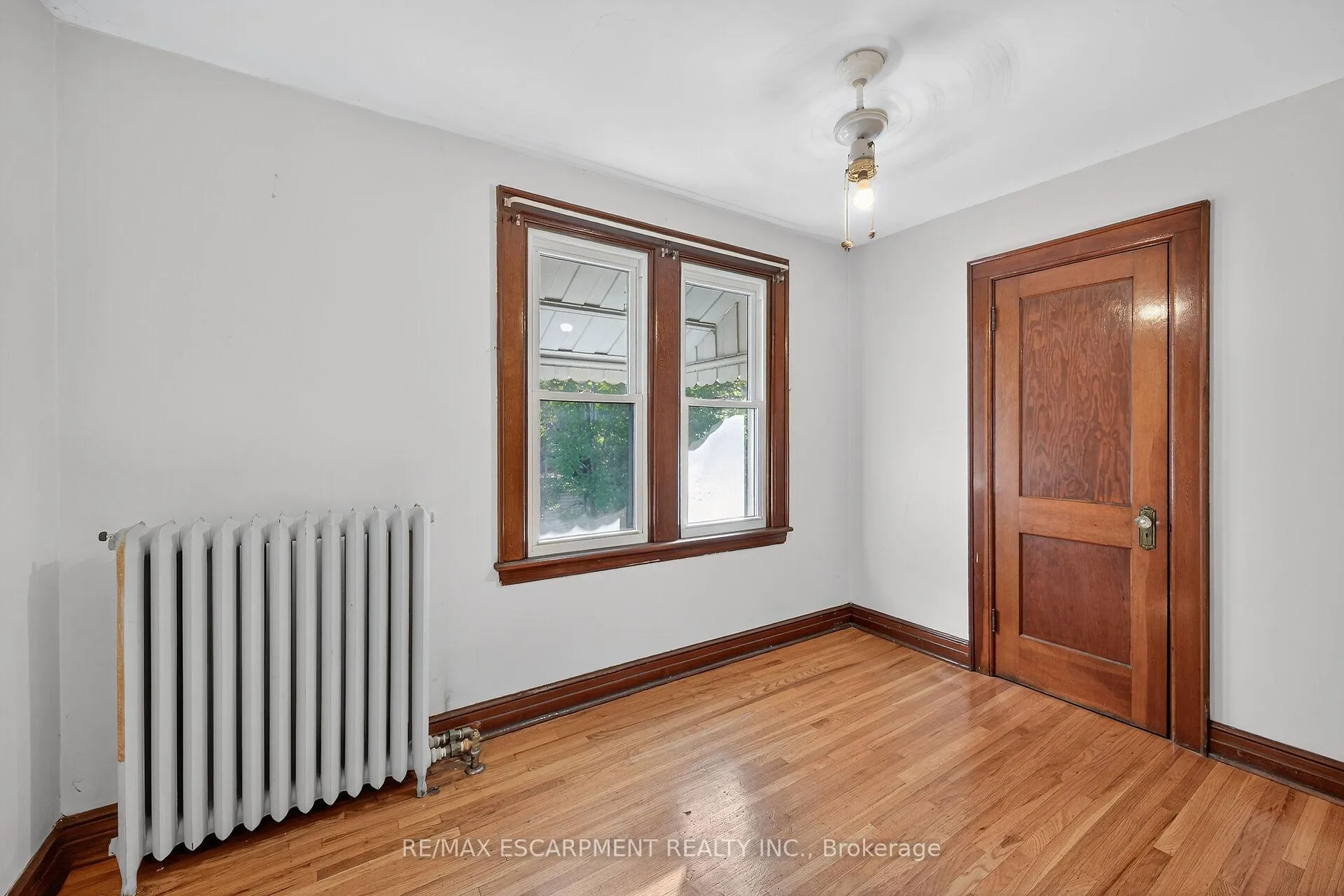 Photo 32 of 103 Leinster Avenue S, Hamilton, Stipley — HOMEH