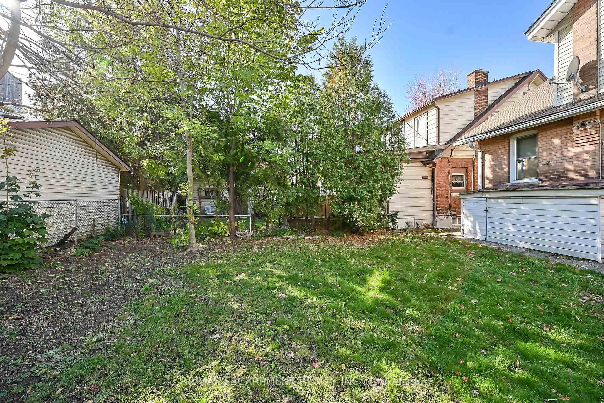 Photo 38 of 103 Leinster Avenue S, Hamilton, Stipley — HOMEH