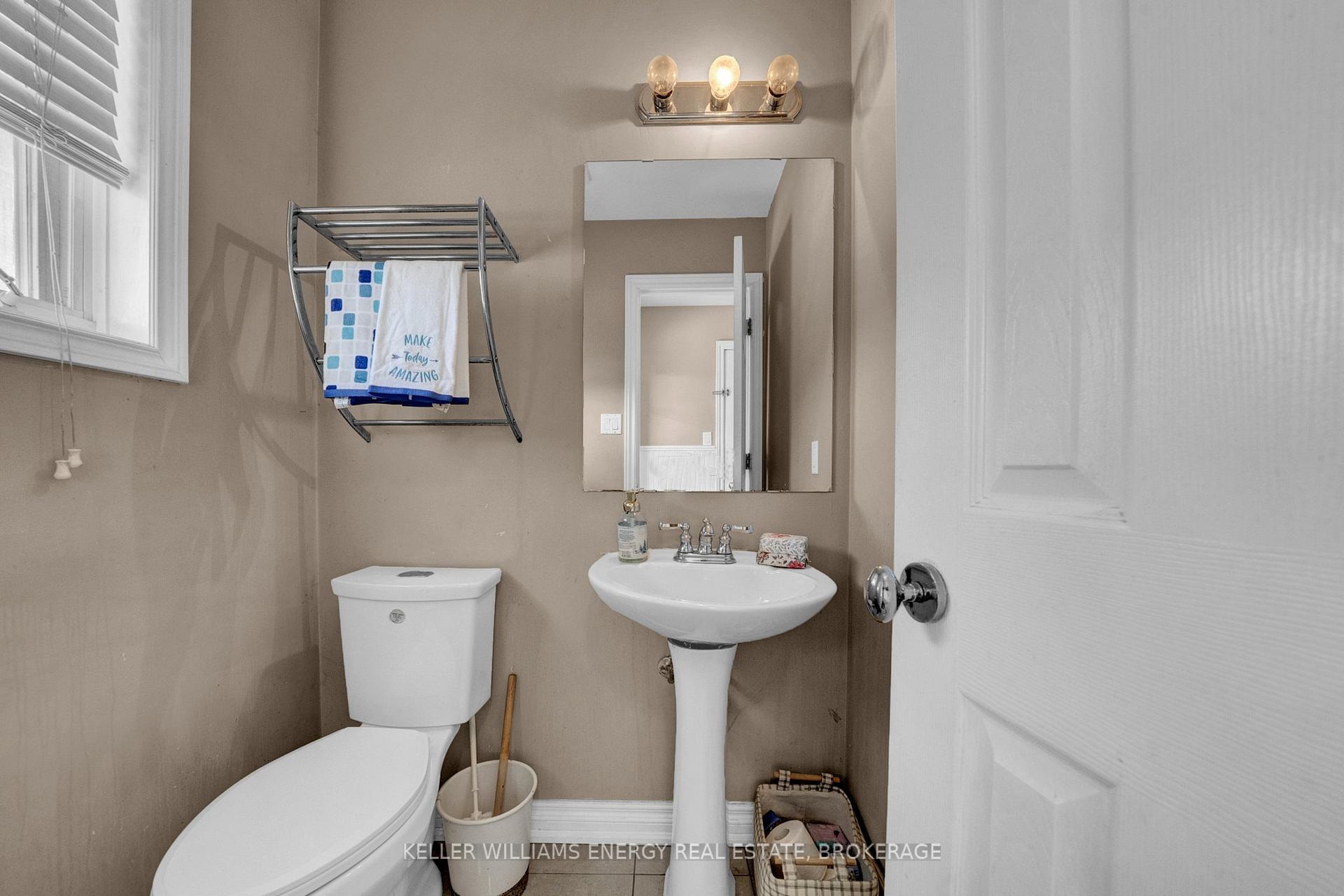 Photo 6 of 83 McMann Crescent, Clarington, Courtice — HOMEH