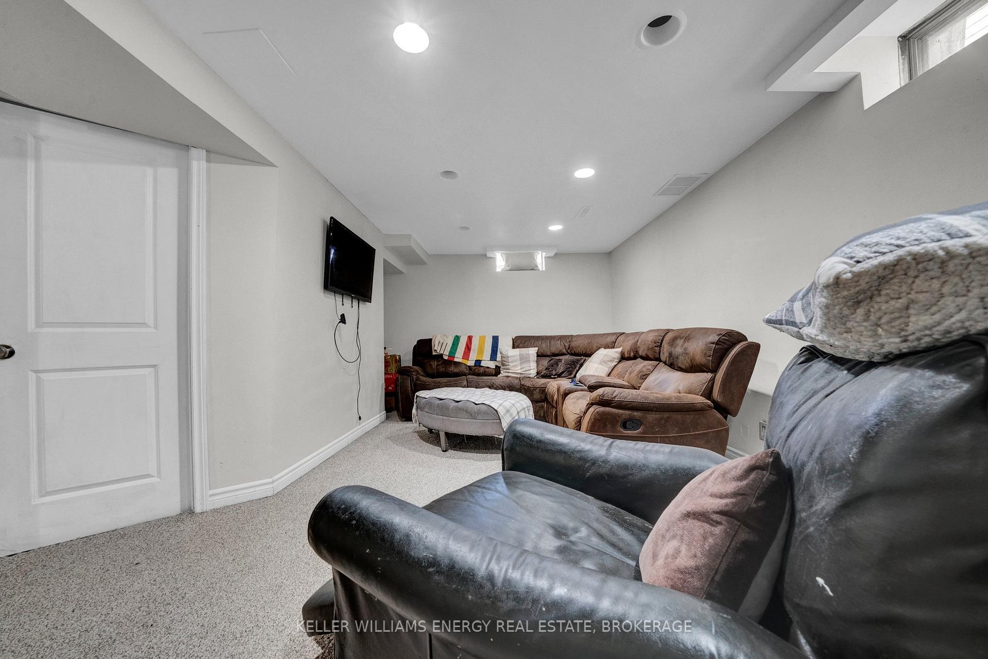 Photo 27 of 83 McMann Crescent, Clarington, Courtice — HOMEH