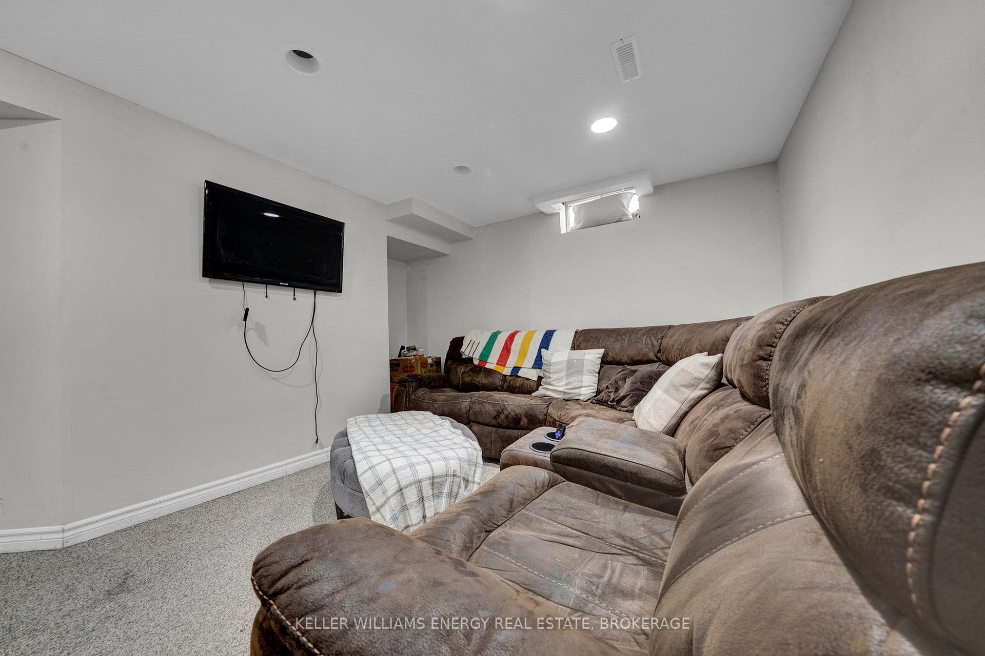 Photo 28 of 83 McMann Crescent, Clarington, Courtice — HOMEH