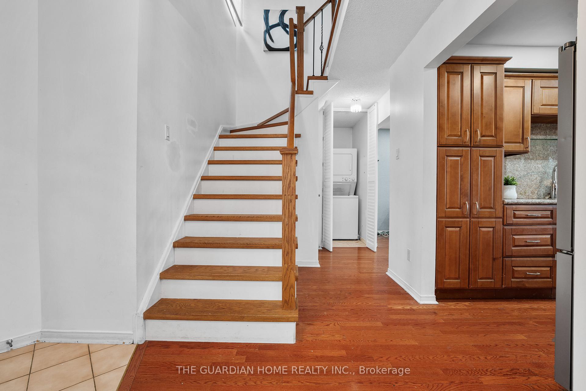Photo 23 of 40 Parkins Drive, Ajax, Central — HOMEH