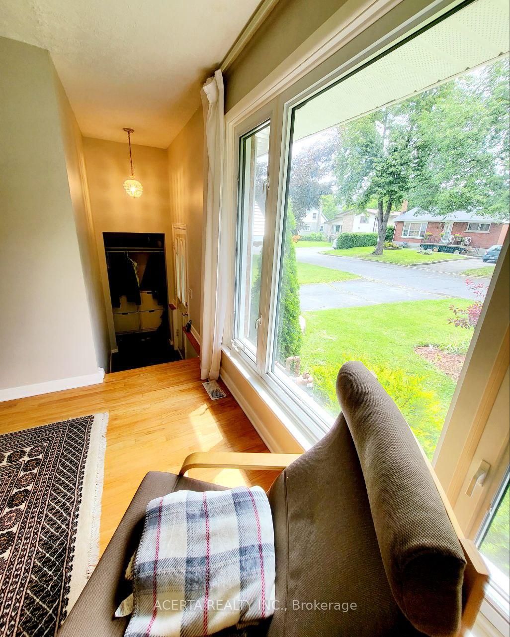 Photo 7 of 1499 Chatelain Avenue, Ottawa, Carlington — HOMEH