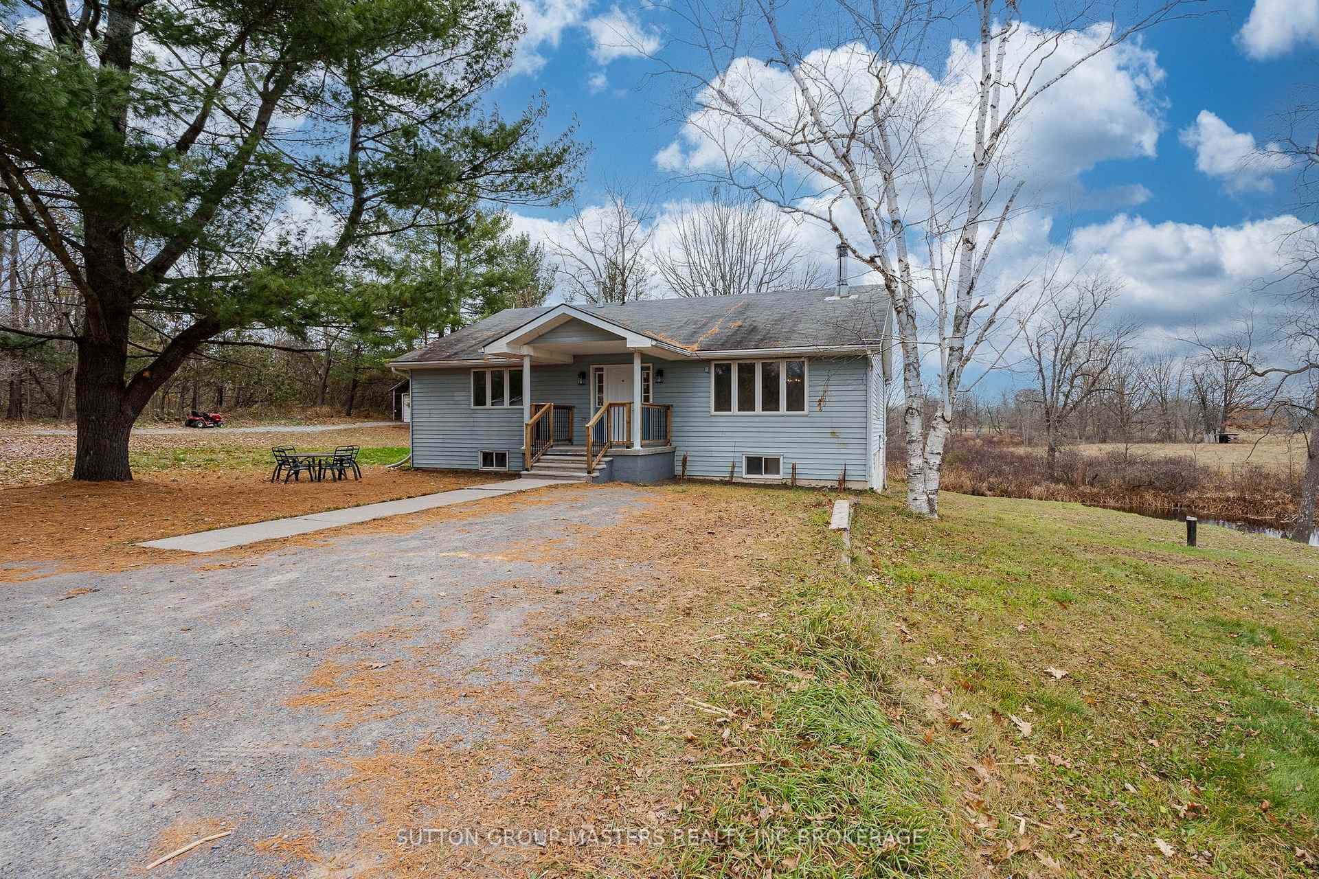 Photo 3 of 5972 First Lake Road, Frontenac, Frontenac South — HOMEH