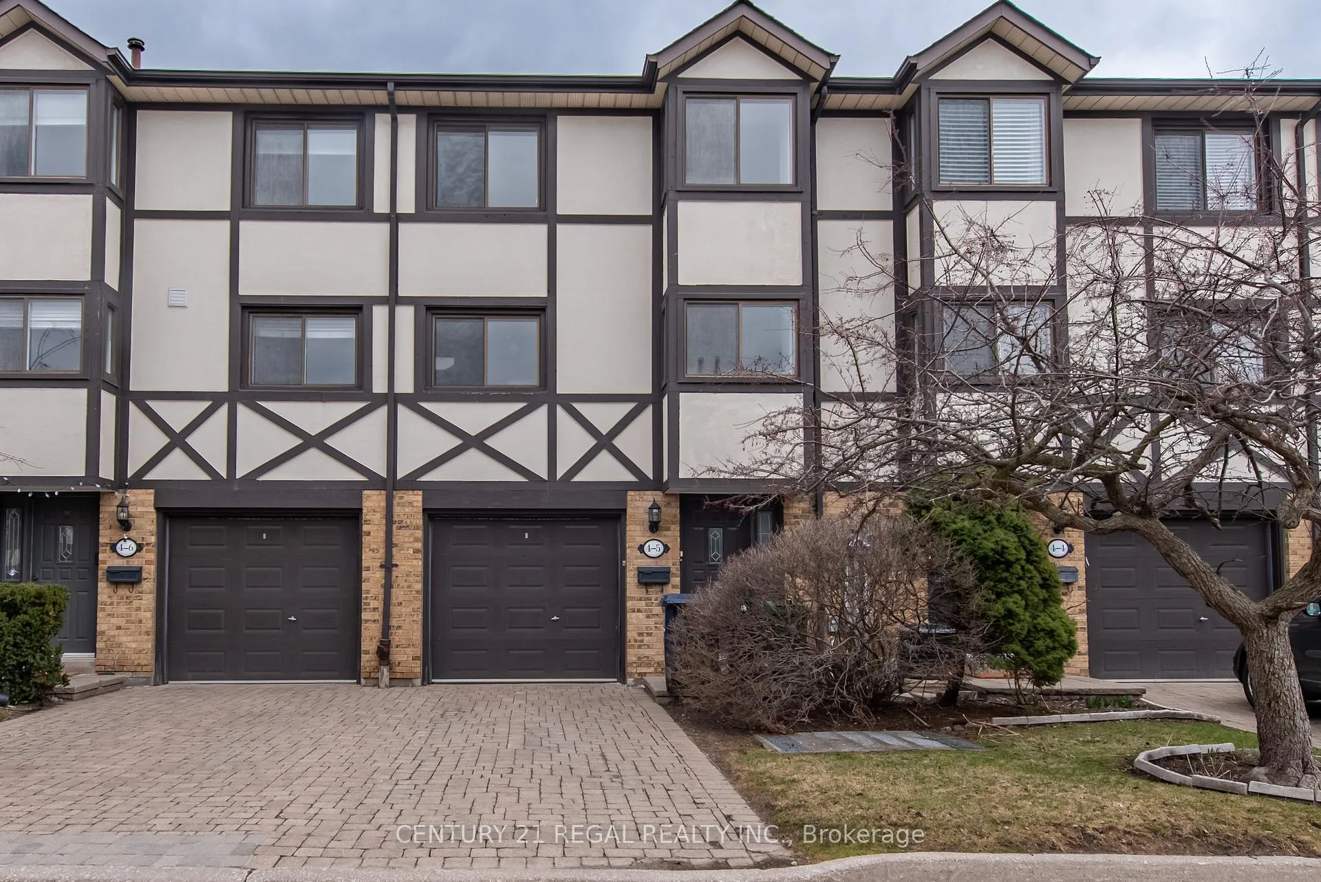 Photo 1 of Unit 5, 4 Bradbrook Road, Etobicoke, Islington-City Centre West — HOMEH