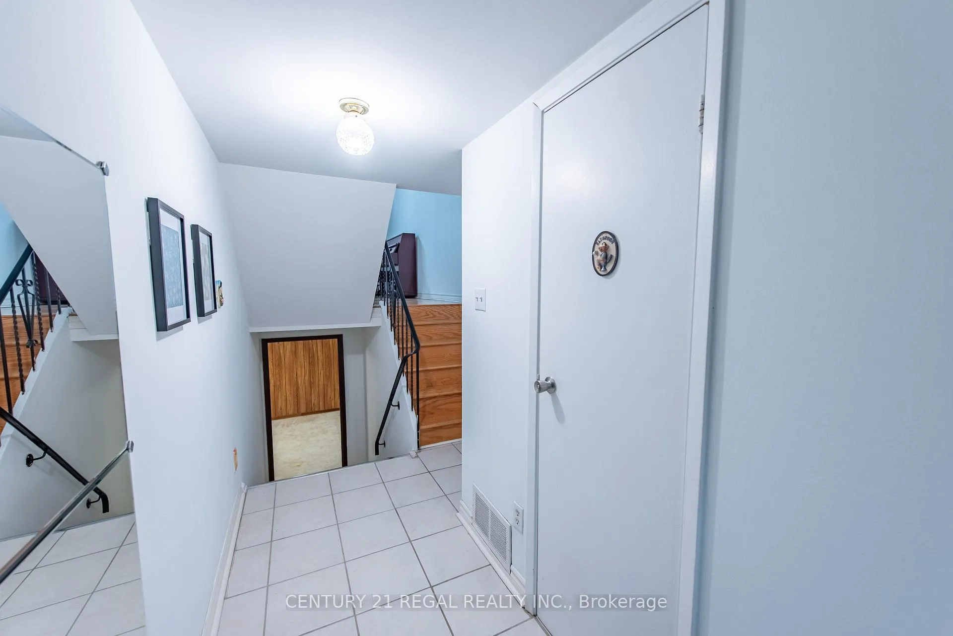 Photo 4 of Unit 5, 4 Bradbrook Road, Etobicoke, Islington-City Centre West — HOMEH