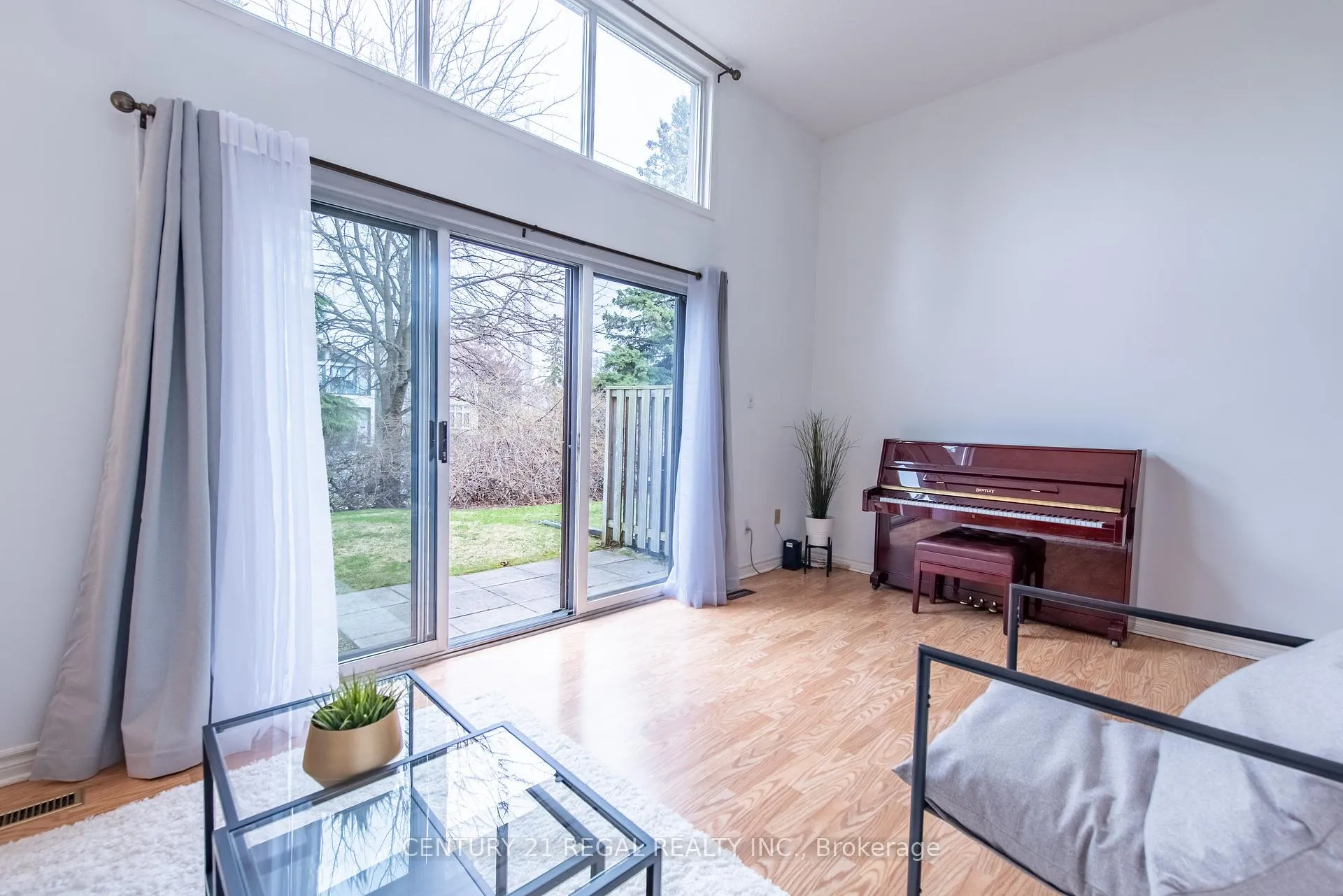 Photo 6 of Unit 5, 4 Bradbrook Road, Etobicoke, Islington-City Centre West — HOMEH