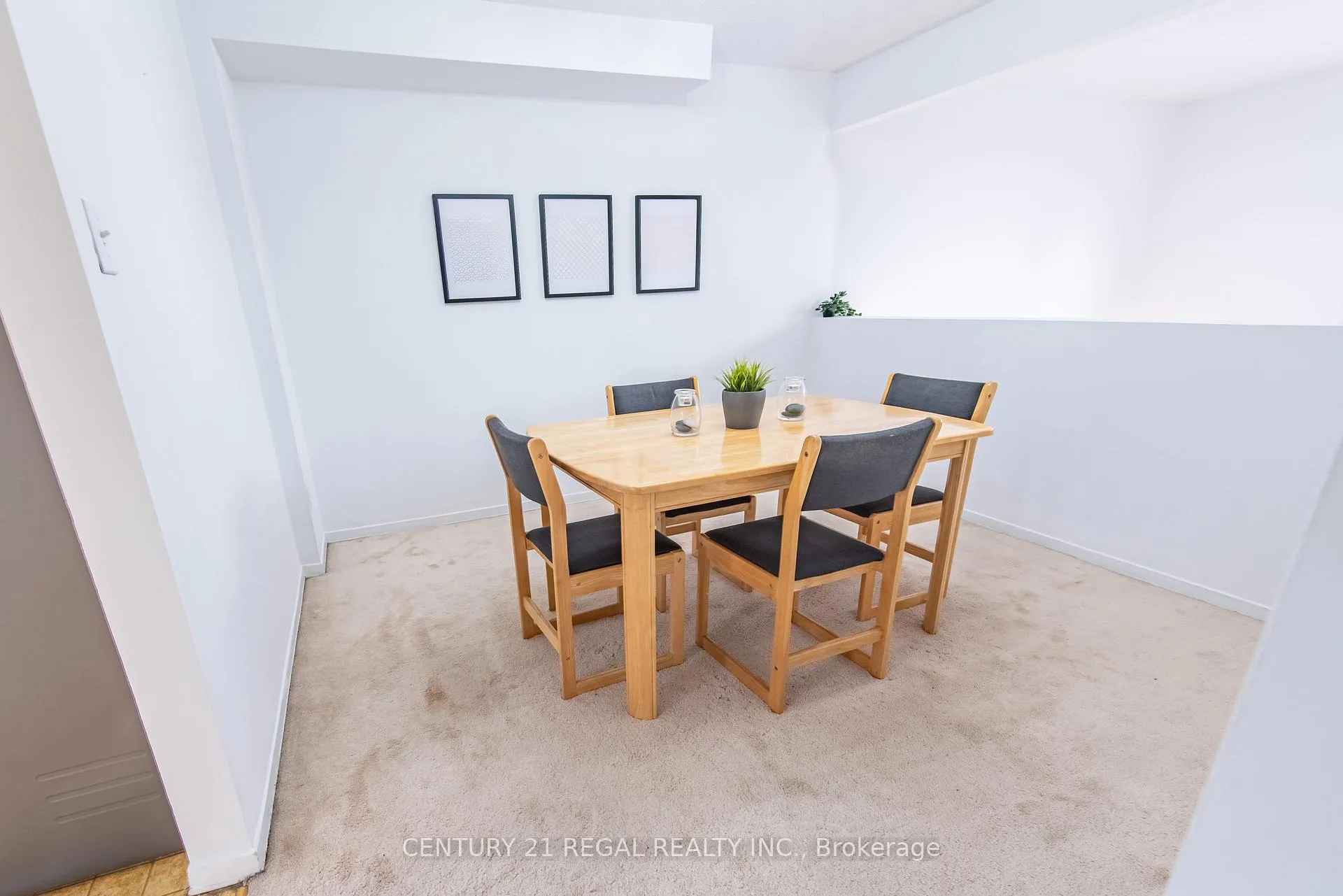 Photo 10 of Unit 5, 4 Bradbrook Road, Etobicoke, Islington-City Centre West — HOMEH
