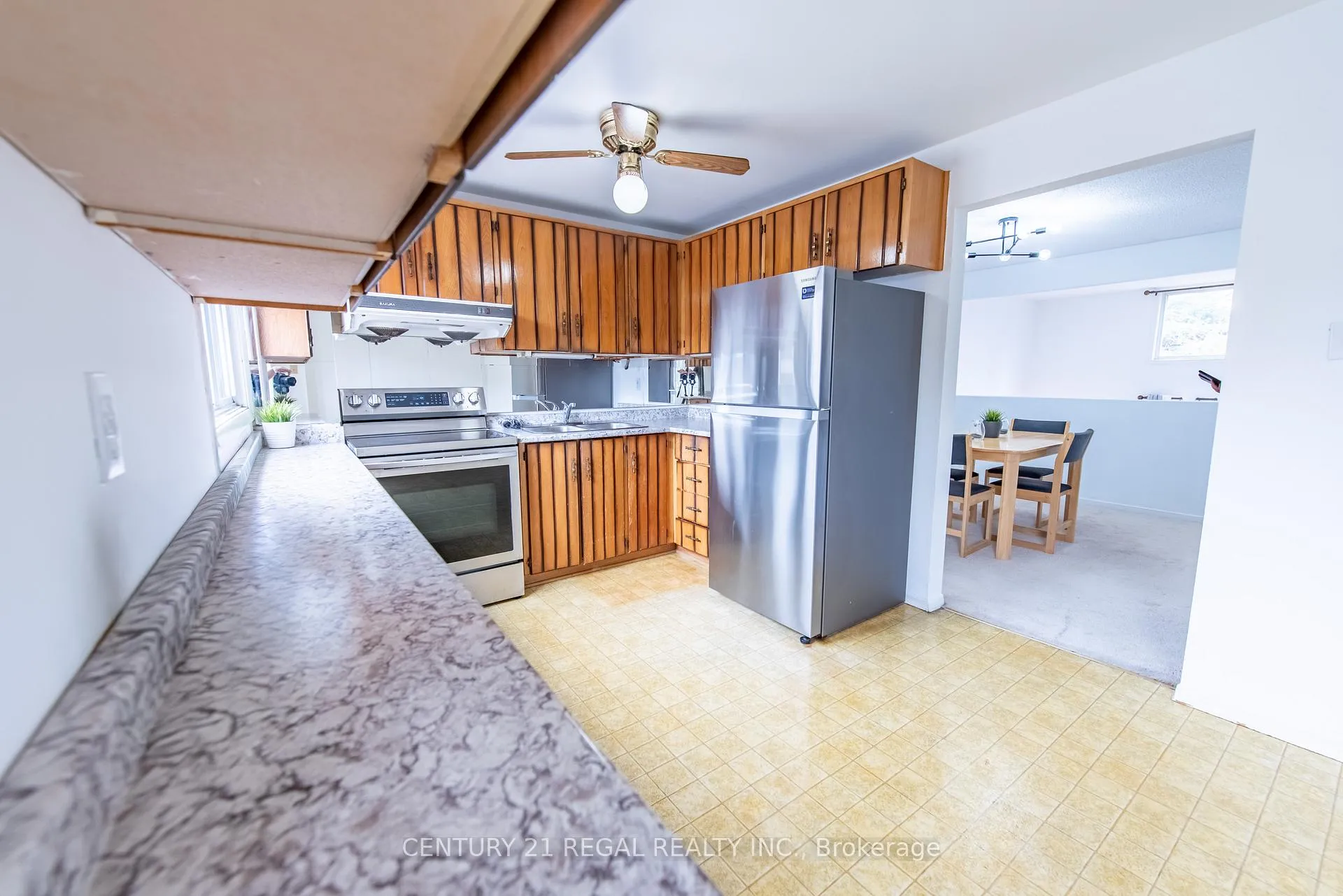 Photo 13 of Unit 5, 4 Bradbrook Road, Etobicoke, Islington-City Centre West — HOMEH