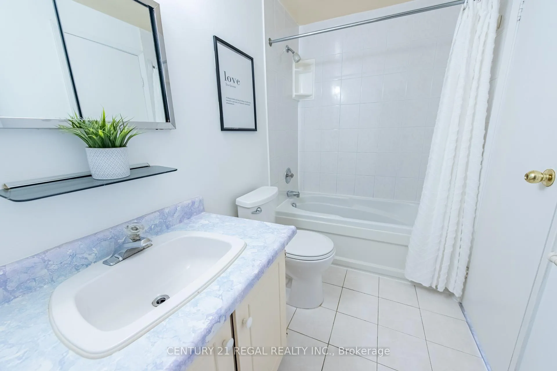 Photo 22 of Unit 5, 4 Bradbrook Road, Etobicoke, Islington-City Centre West — HOMEH