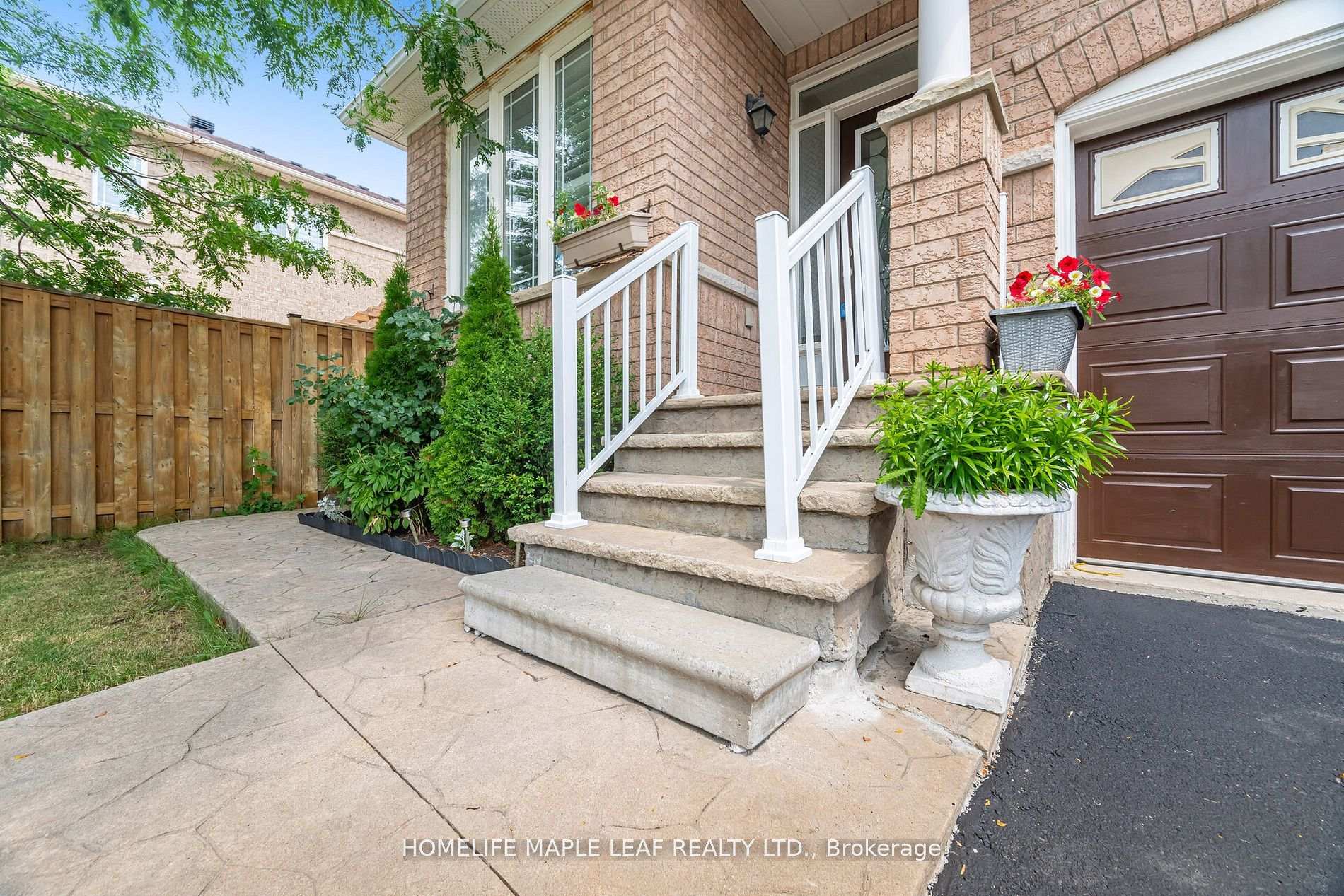 Photo 7 of 17 Eaglefield Gate, Brampton, Fletcher's Meadow — HOMEH
