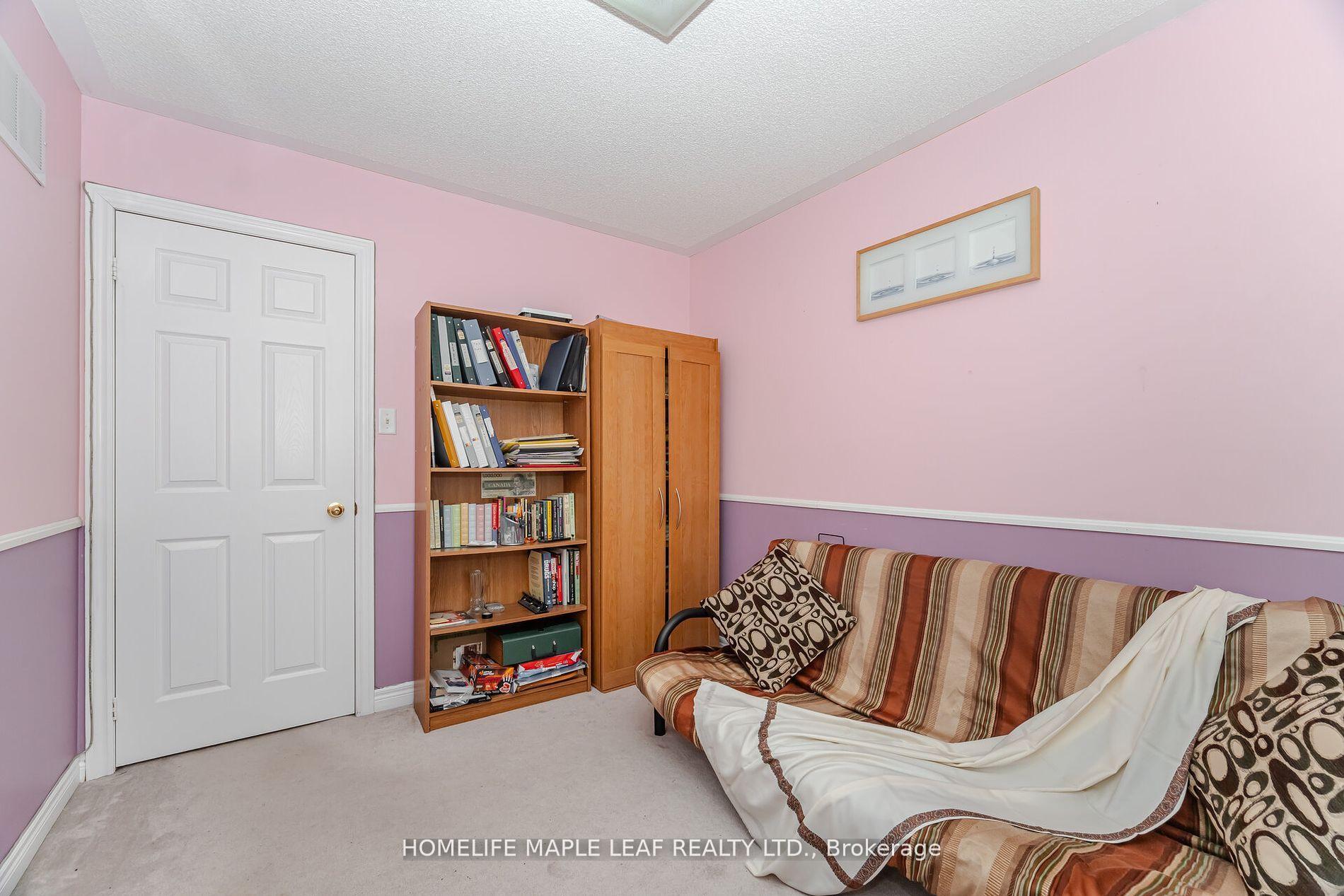 Photo 32 of 17 Eaglefield Gate, Brampton, Fletcher's Meadow — HOMEH