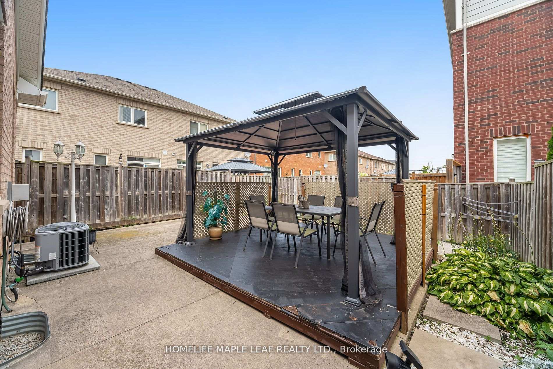Photo 35 of 17 Eaglefield Gate, Brampton, Fletcher's Meadow — HOMEH