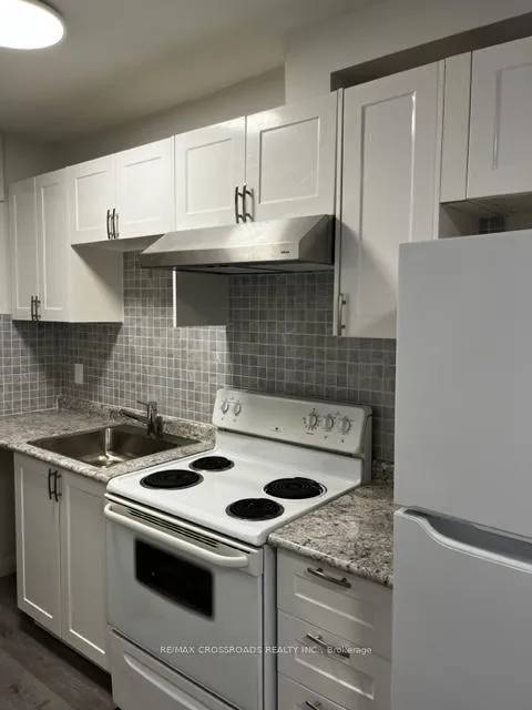 Photo 4 of 2704 Danforth Avenue, Toronto, East End-Danforth — HOMEH
