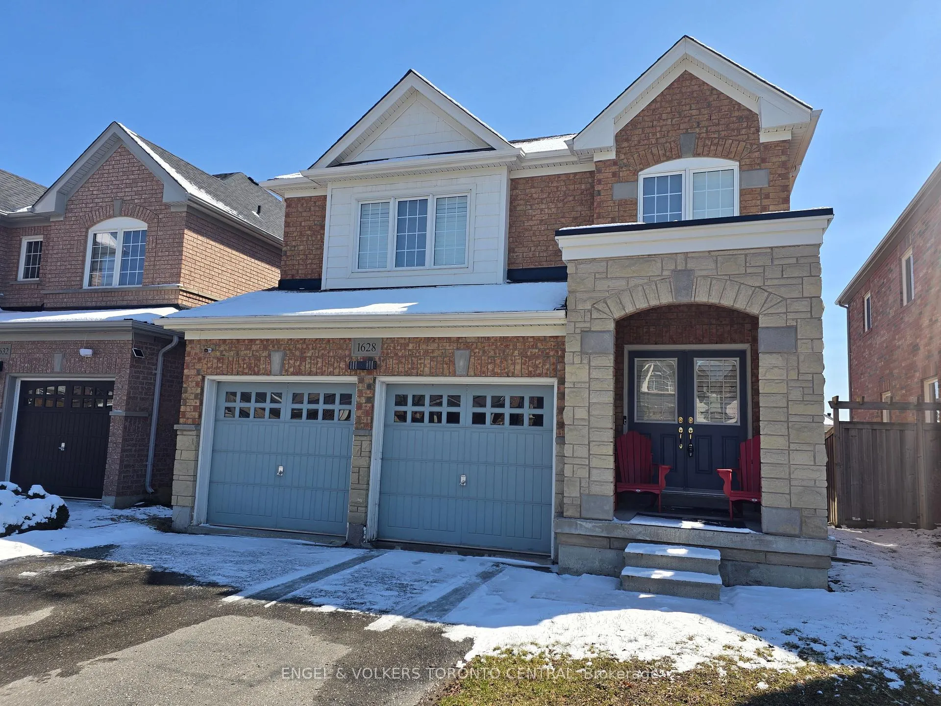 Photo 1 of Unit MAIN & 2ND FLR, 1628 Pennell Drive, Oshawa, Pinecrest — HOMEH