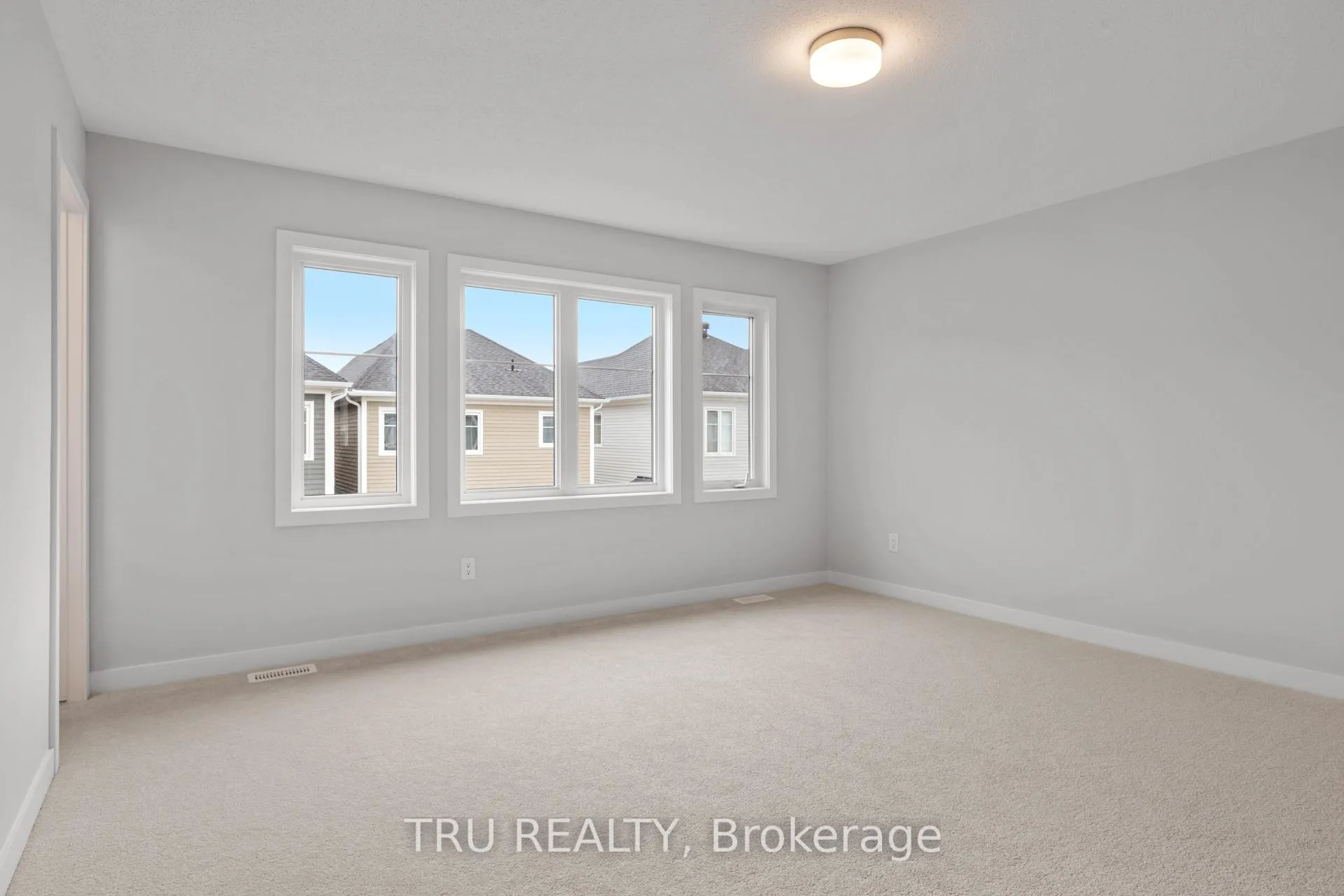 Photo 24 of 75 Hackamore Crescent, Ottawa, Goulbourn Twp From Franktown Rd/South To Rideau — HOMEH