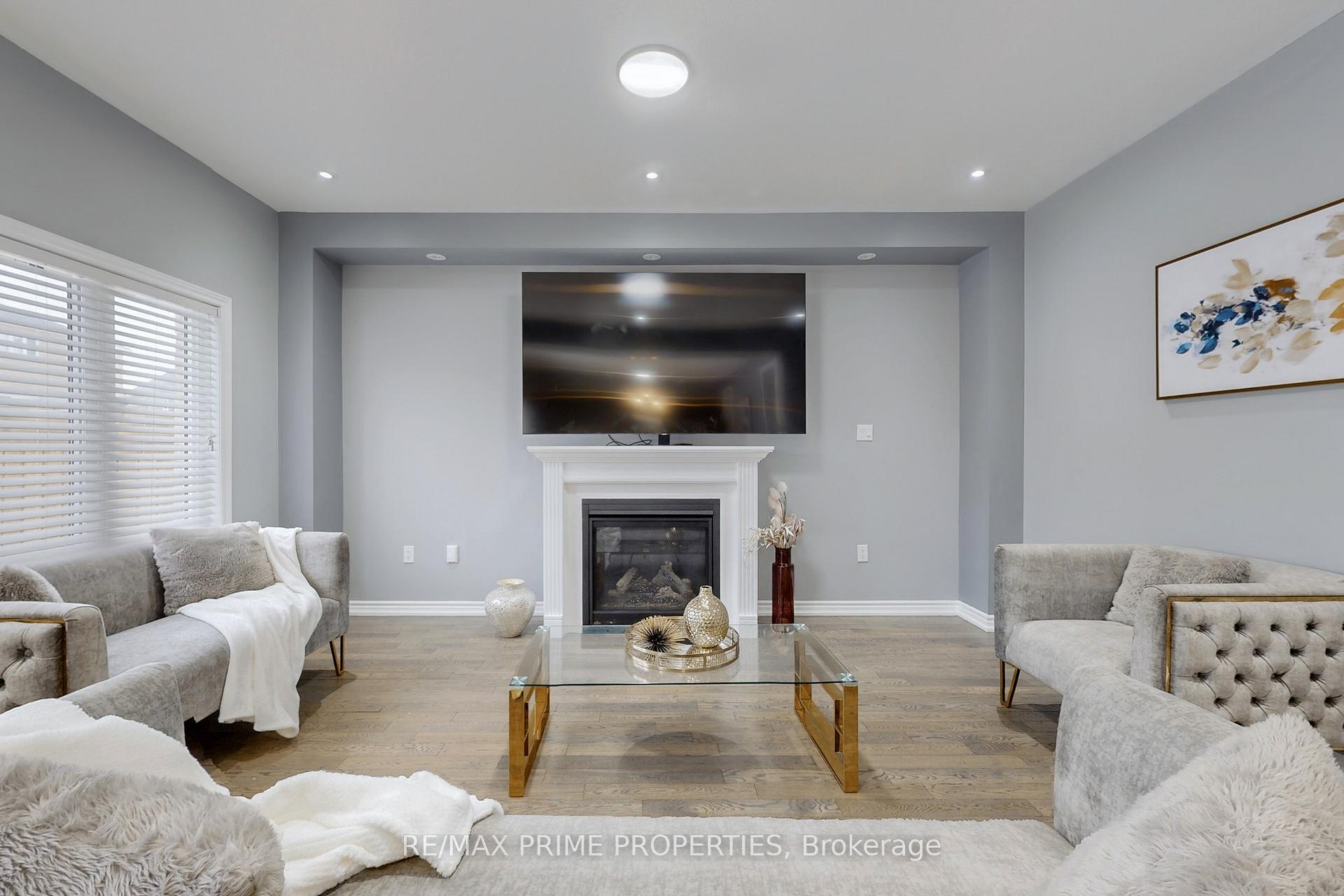 Photo 5 of 149 Elephant Hill Drive, Clarington, Bowmanville — HOMEH