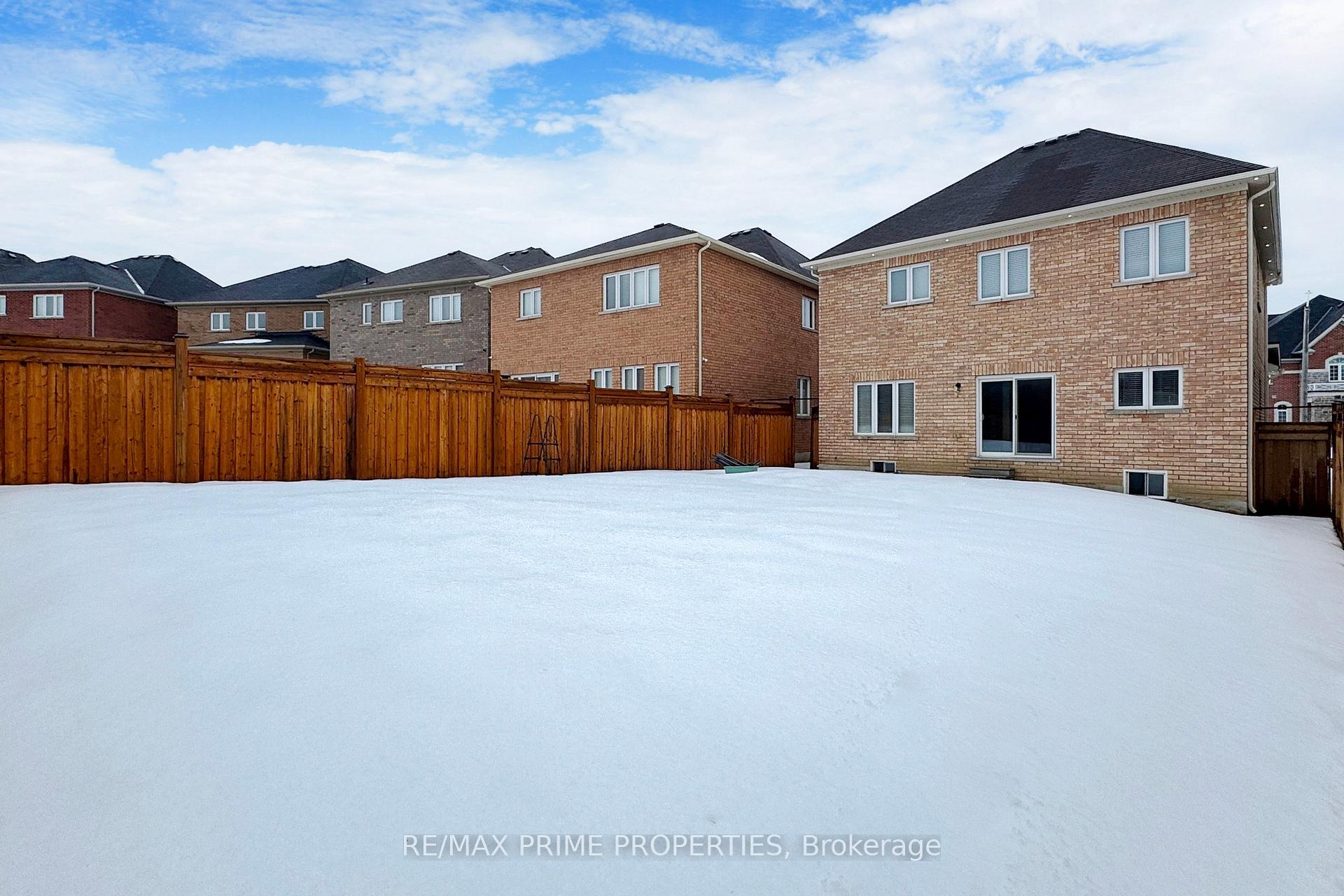 Photo 45 of 149 Elephant Hill Drive, Clarington, Bowmanville — HOMEH