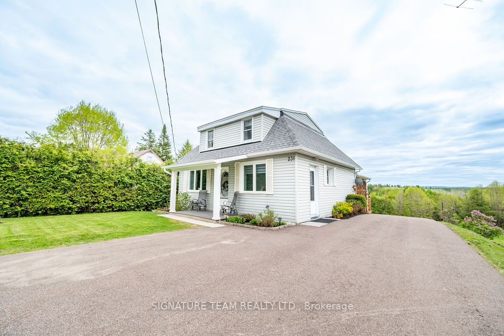 Photo 2 of 231 Bonnechere Street E, Bonnechere Valley, Eganville/Bonnechere Twp — HOMEH