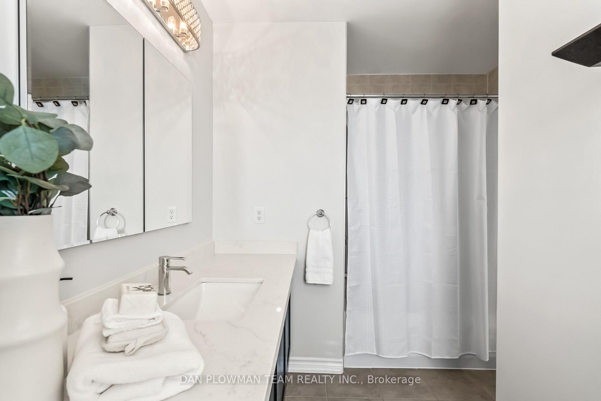 Photo 24 of 72 Hayman Street, Clarington, Courtice — HOMEH