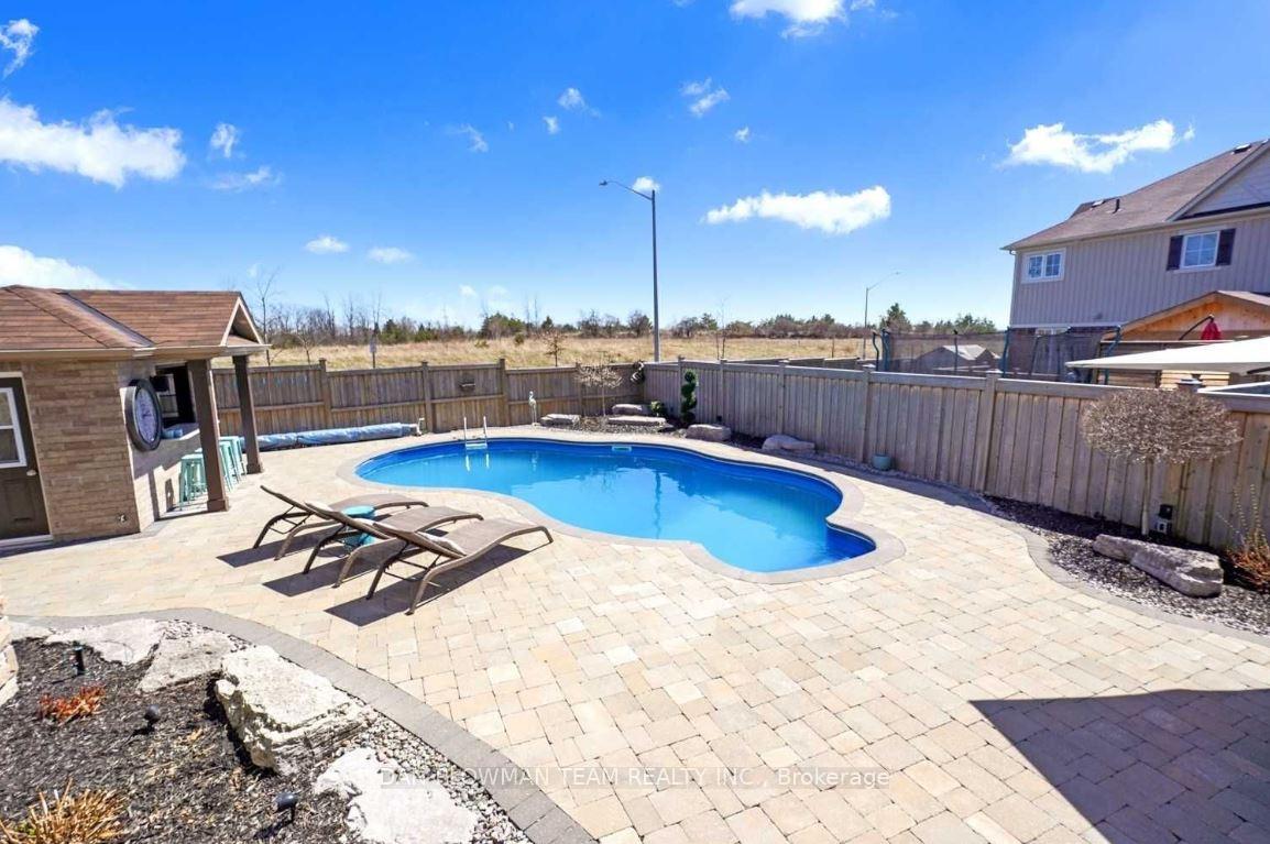 Photo 43 of 72 Hayman Street, Clarington, Courtice — HOMEH