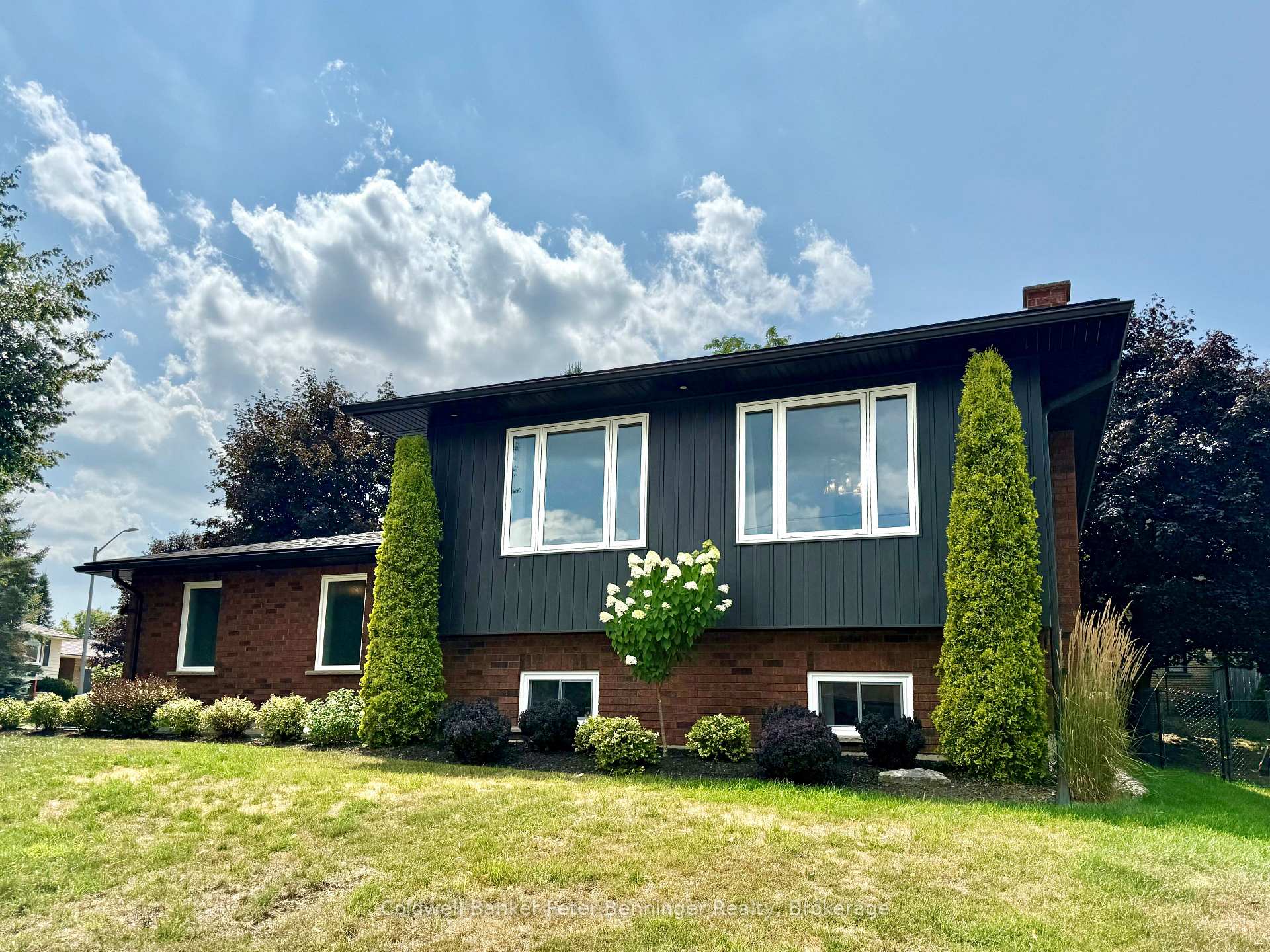 Photo 1 of 215 Thomas Street, Brockton — HOMEH