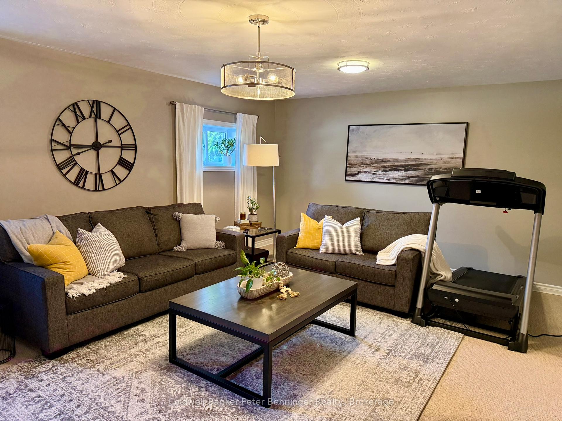 Photo 32 of 215 Thomas Street, Brockton — HOMEH