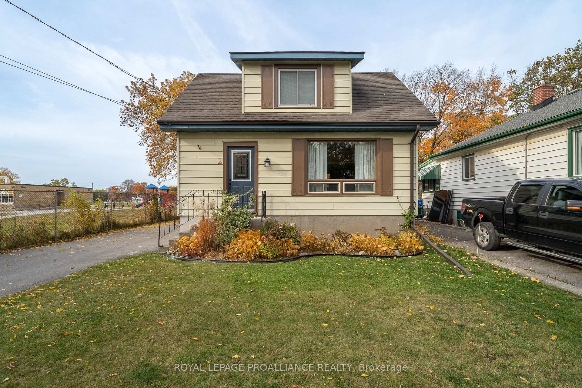 Photo 23 of 2 Ponton Street, Belleville, Belleville Ward — HOMEH