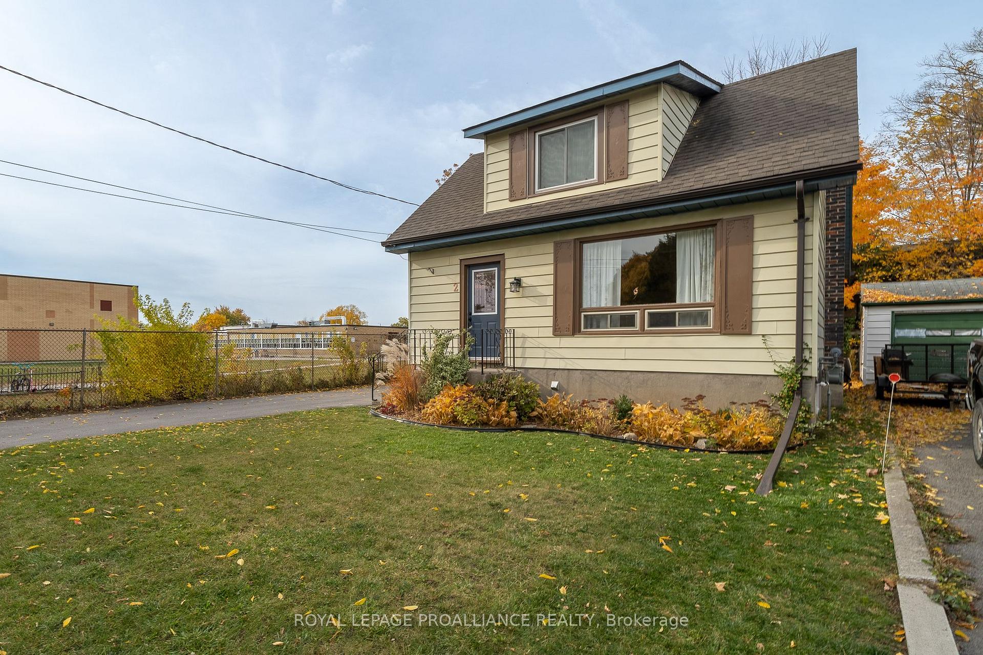 Photo 24 of 2 Ponton Street, Belleville, Belleville Ward — HOMEH