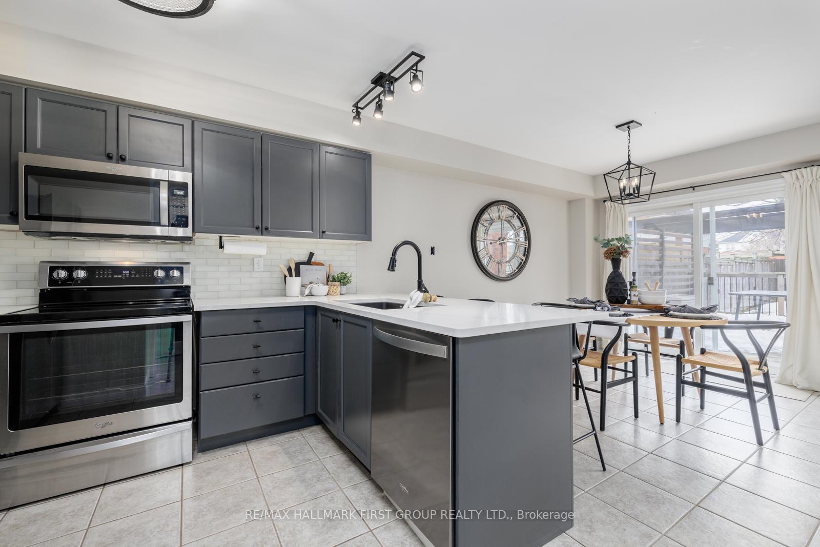 Photo 15 of 24 Staples Avenue, Clarington, Courtice — HOMEH