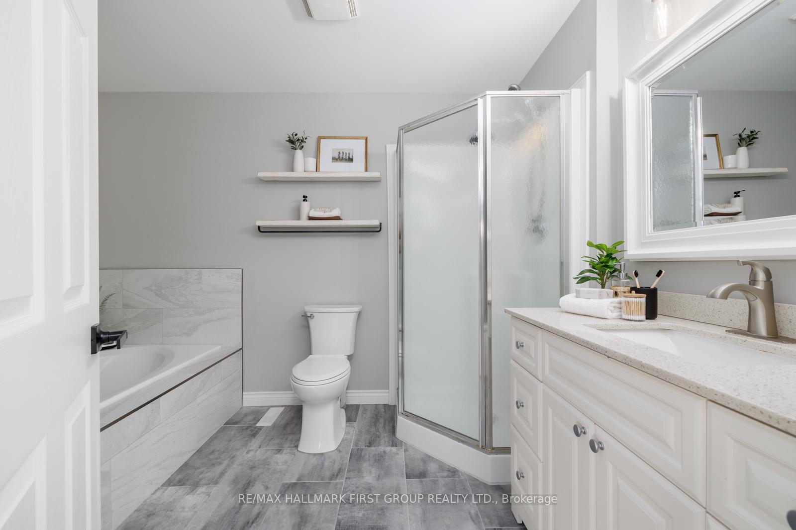 Photo 26 of 24 Staples Avenue, Clarington, Courtice — HOMEH