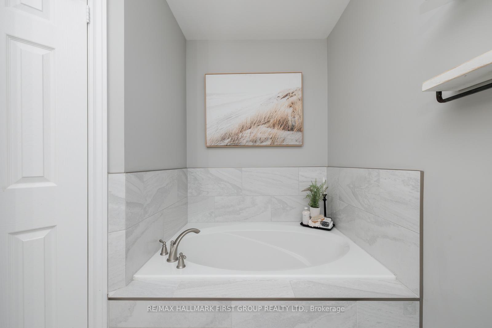 Photo 27 of 24 Staples Avenue, Clarington, Courtice — HOMEH