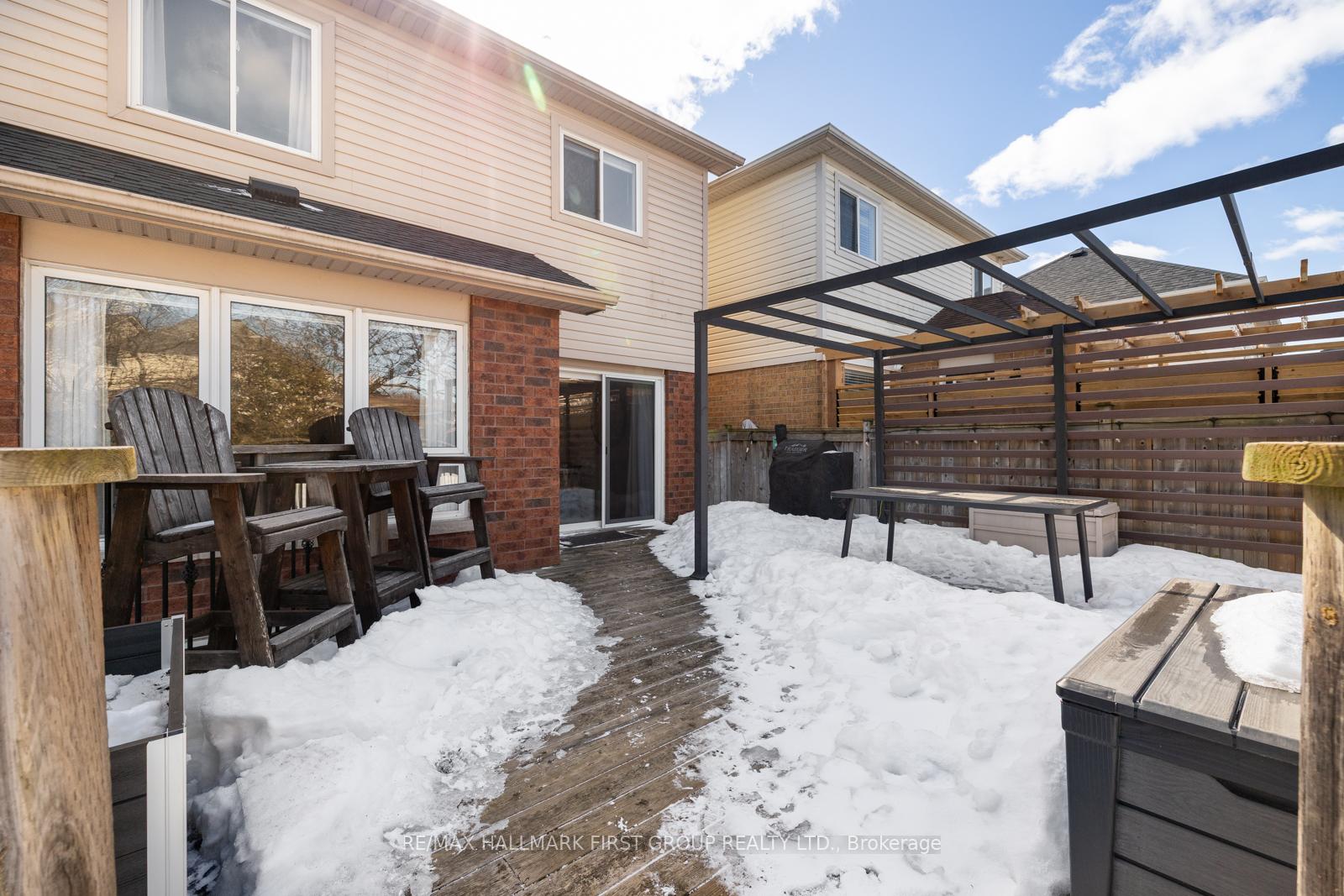 Photo 39 of 24 Staples Avenue, Clarington, Courtice — HOMEH