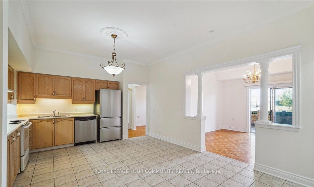 Photo 26 of Unit 114, 2506 Rutherford Road, Vaughan, Maple — HOMEH