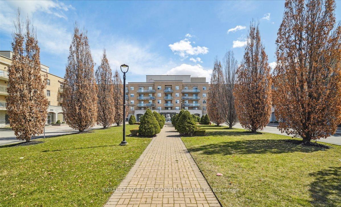 Photo 2 of Unit 114, 2506 Rutherford Road, Vaughan, Maple — HOMEH